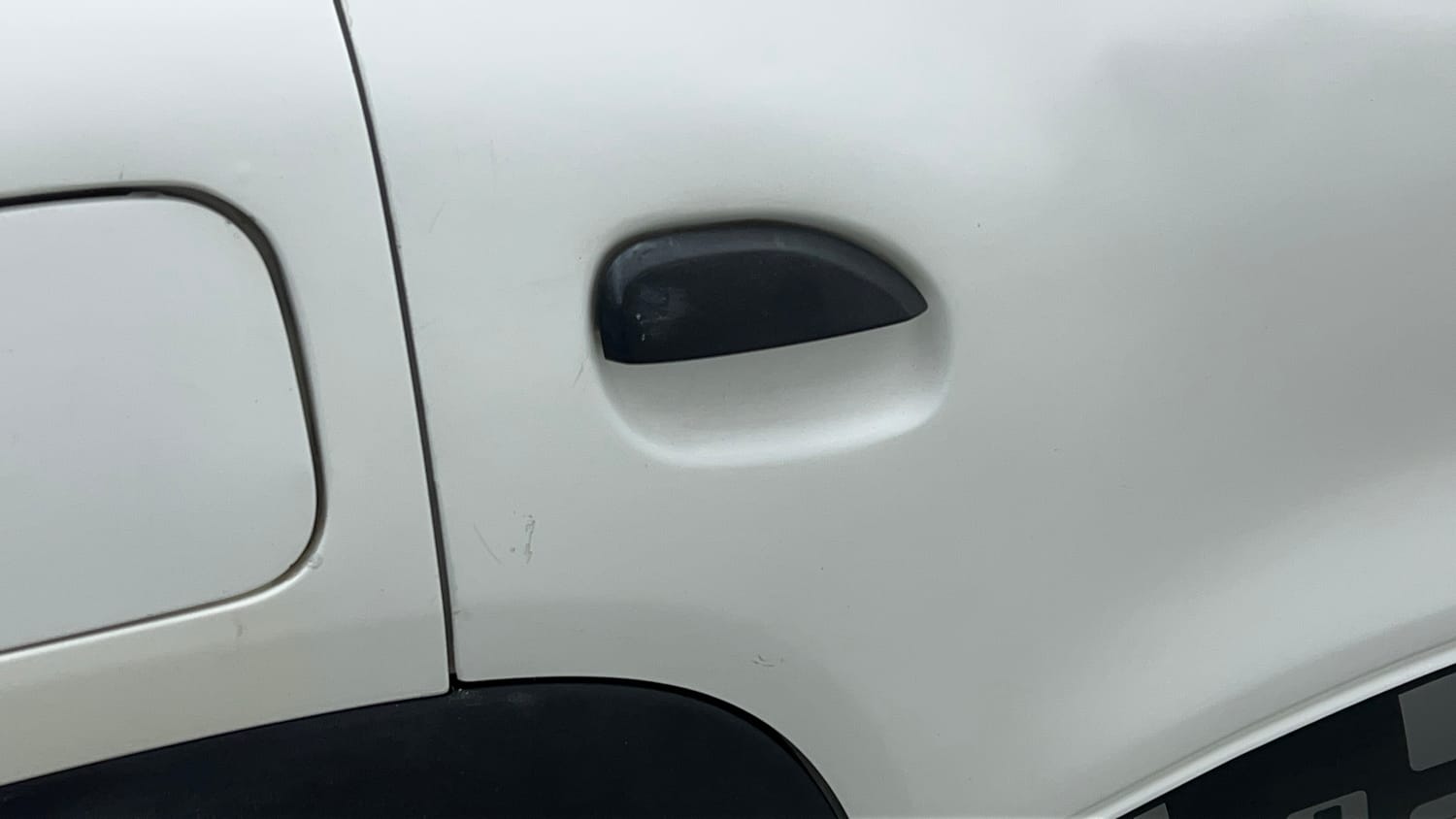 Used 2018 Renault Kwid 1.0 RXT Petrol Manual dents MINOR DENT