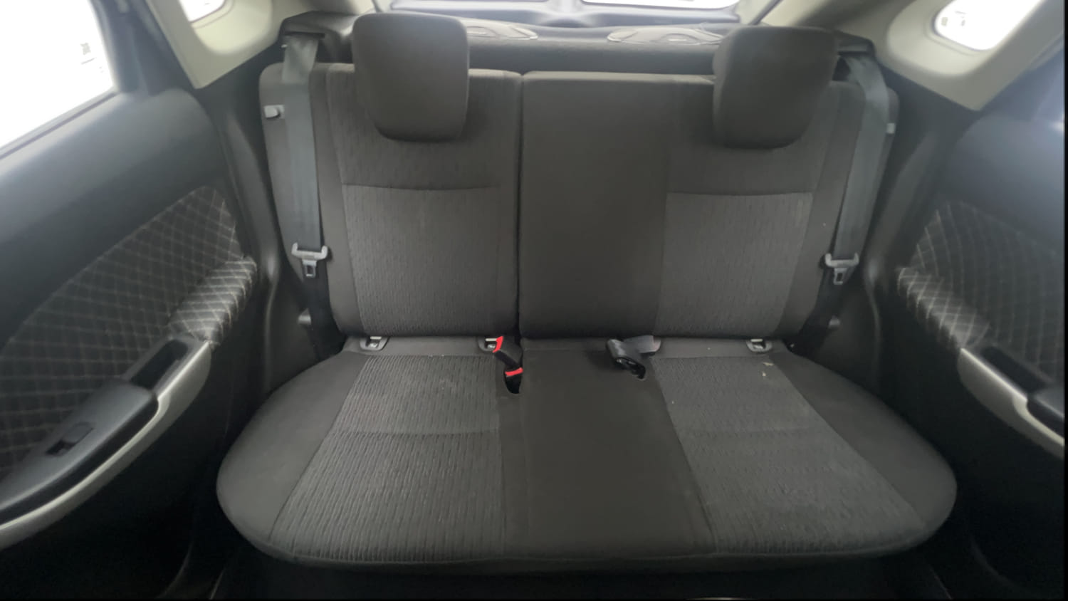Used 2017 Maruti Suzuki Baleno Delta 1.2 Petrol Manual interior REAR SEAT CONDITION VIEW