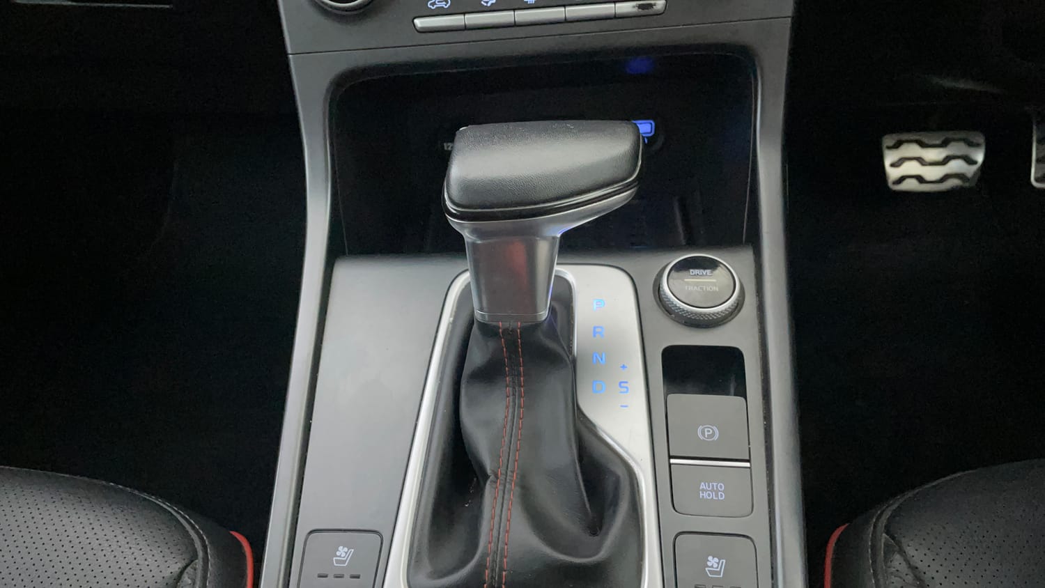 Used 2022 Hyundai Creta SX (O) 1.4 Turbo 7 DCT Petrol Automatic interior GEAR  KNOB VIEW