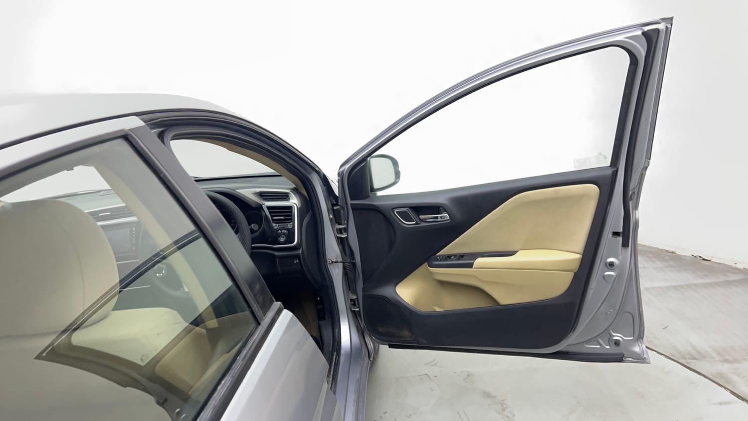 Used 2022 Honda City 4th Generation V Petrol Petrol Manual interior RIGHT FRONT DOOR OPEN VIEW