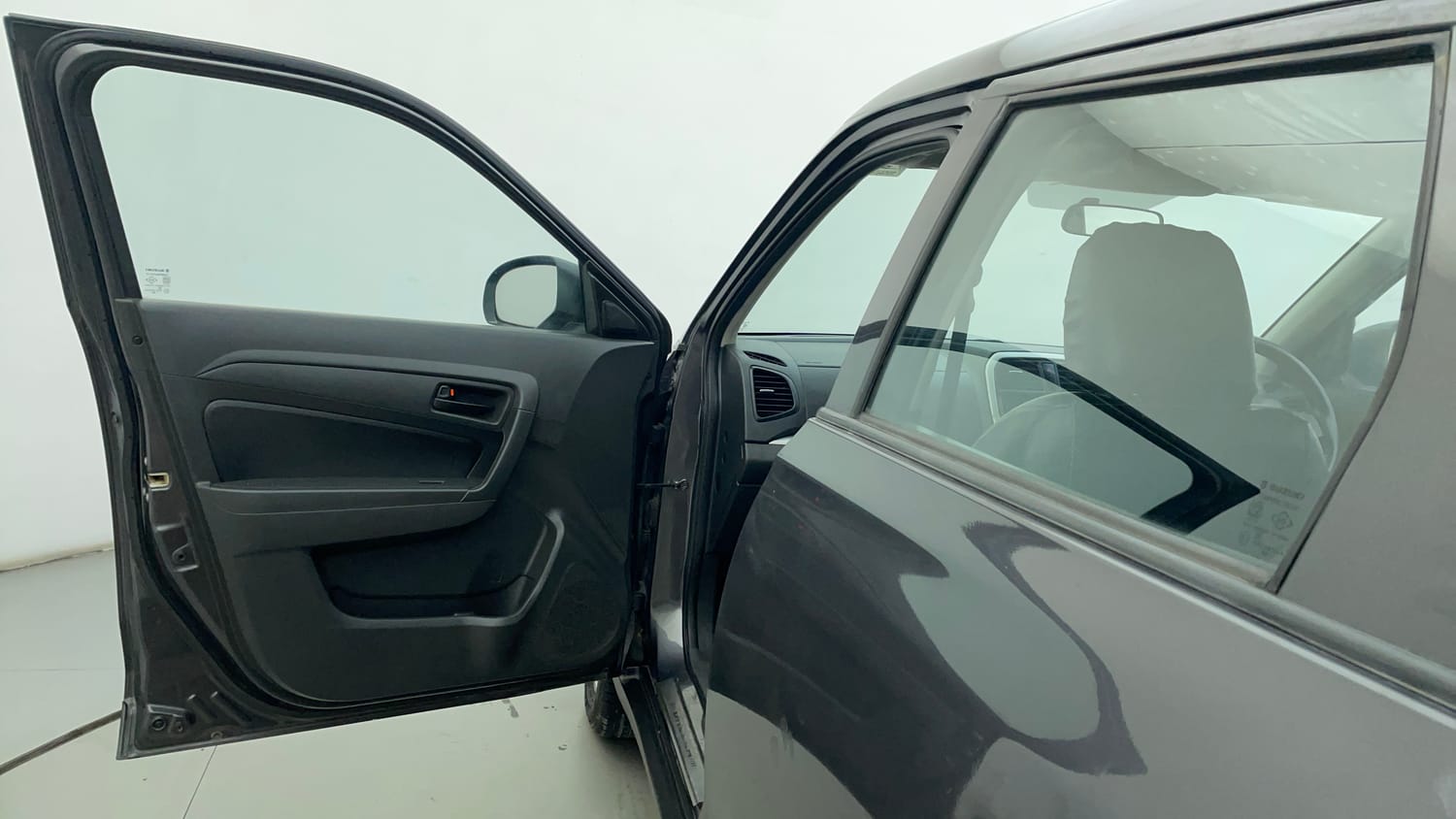 Used 2017 Maruti Suzuki Vitara Brezza LDi (O) Diesel Manual interior LEFT FRONT DOOR OPEN VIEW