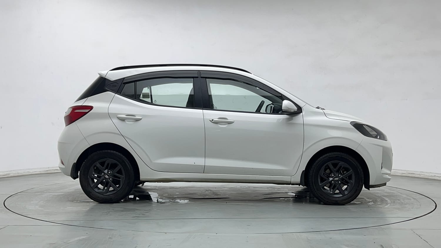 Used 2022 Hyundai Grand i10 Nios Sportz 1.2 Kappa VTVT CNG Cng Manual exterior RIGHT SIDE VIEW
