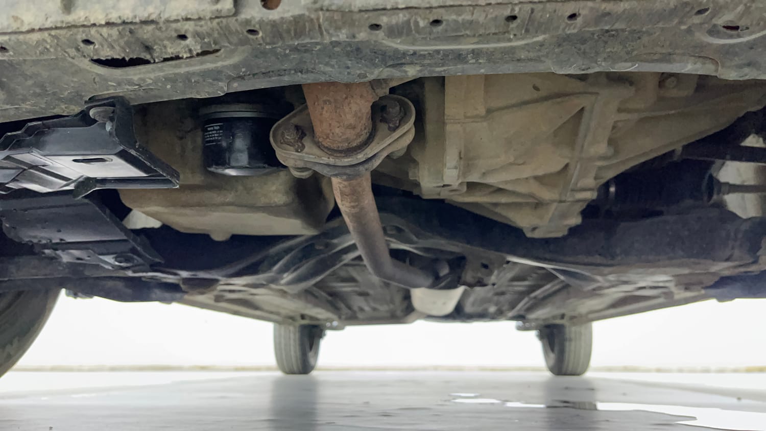 Used 2018 Maruti Suzuki Celerio ZXi (O) AMT Petrol Automatic extra FRONT LEFT UNDERBODY VIEW