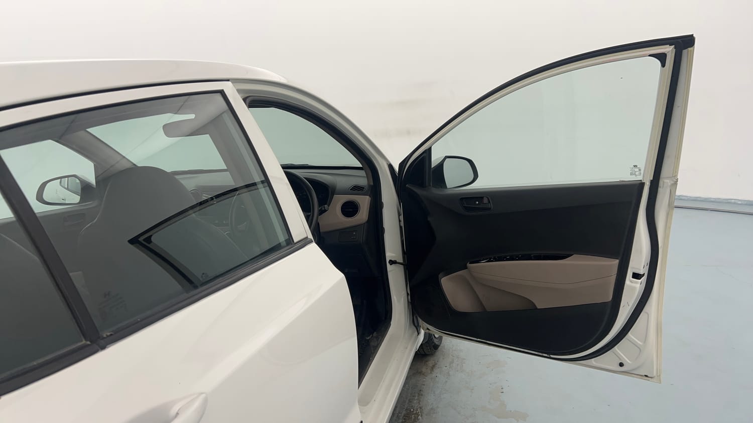 Used 2014 Hyundai Grand i10 Magna 1.2 Kappa VTVT Petrol Manual interior RIGHT FRONT DOOR OPEN VIEW