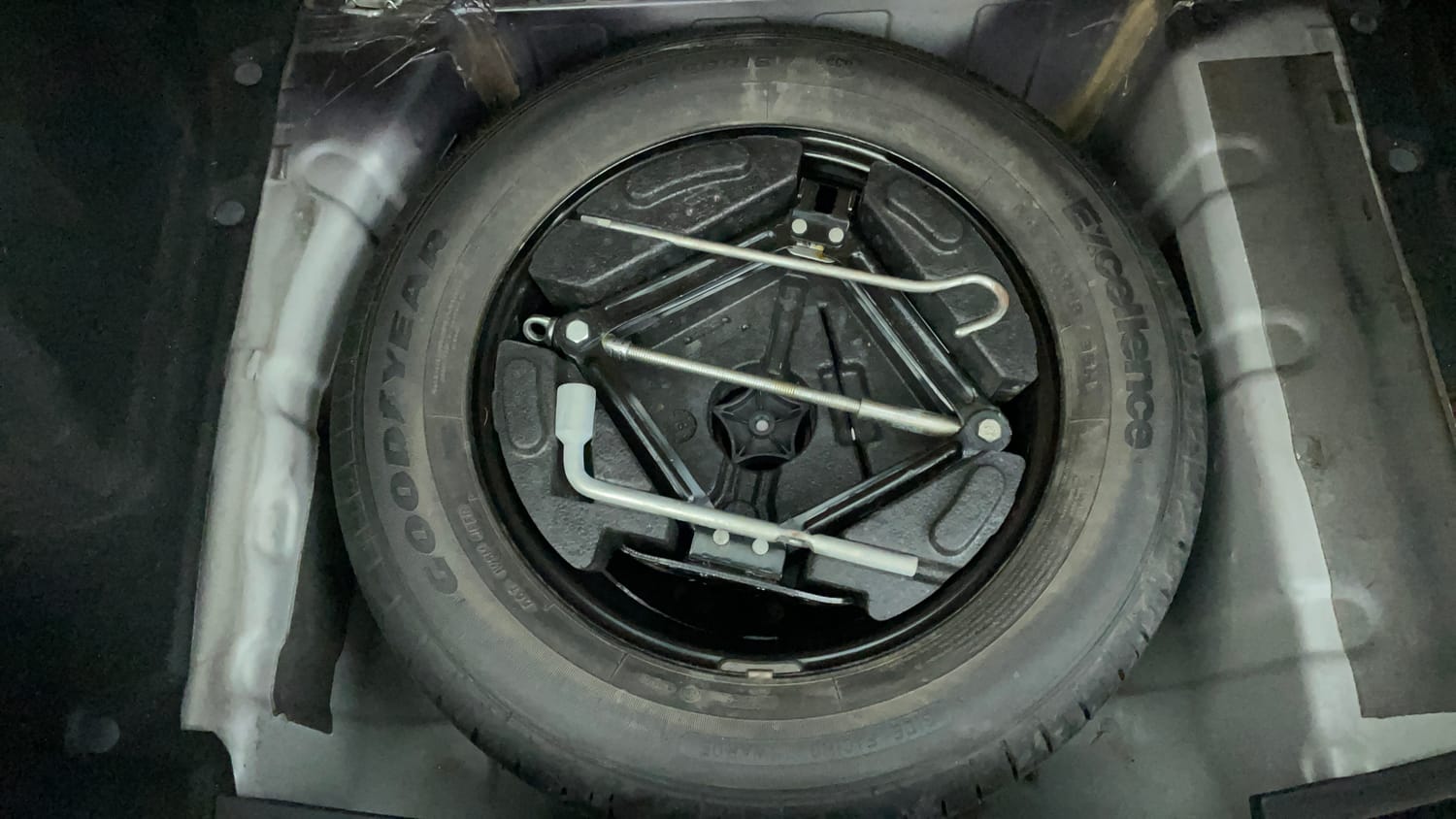 Used 2018 Tata Nexon XZ Plus Diesel Diesel Manual tyres SPARE TYRE VIEW