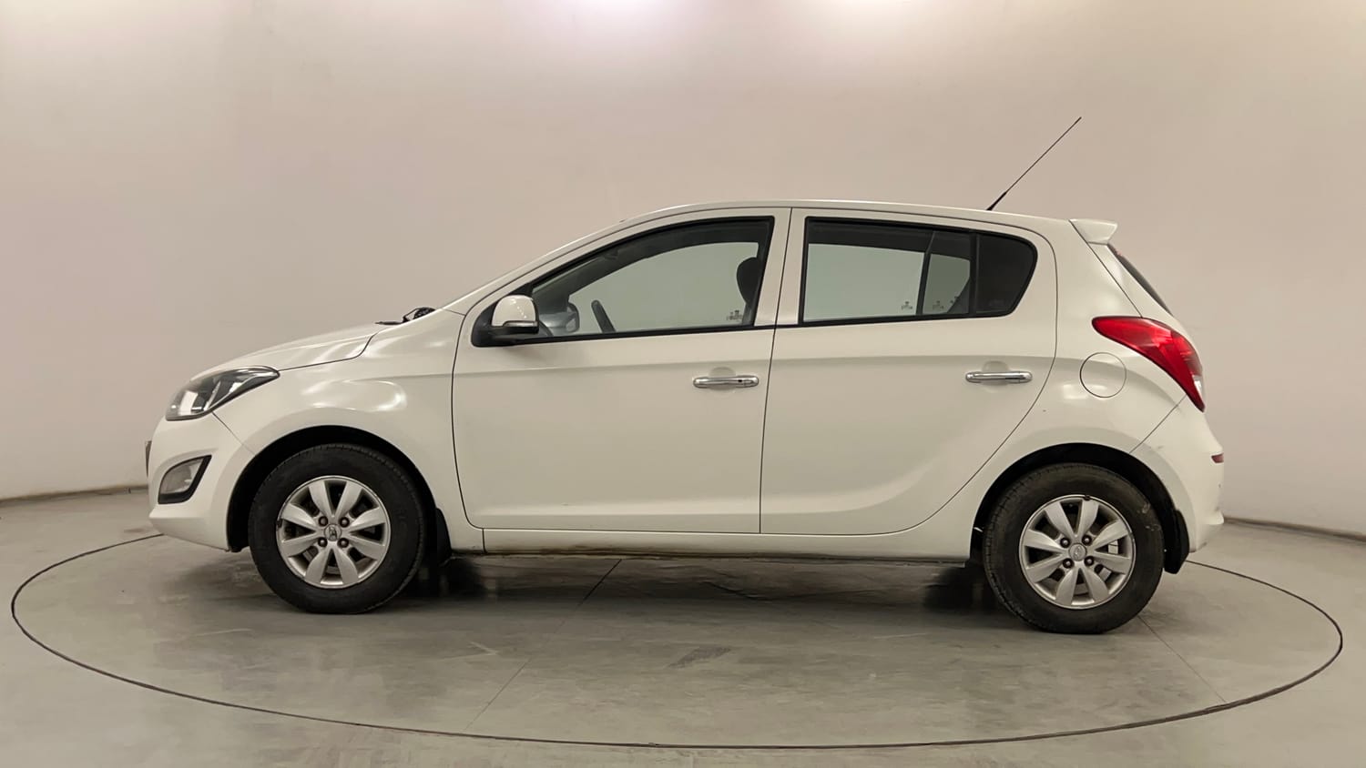 Used 2012 Hyundai i20 Asta 1.2 Petrol Manual exterior LEFT SIDE VIEW