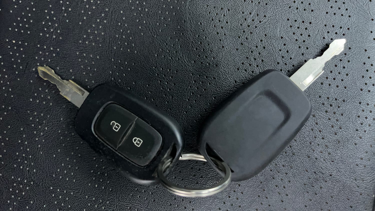 Used 2022 Renault Kwid CLIMBER AMT Petrol Automatic extra CAR KEY VIEW