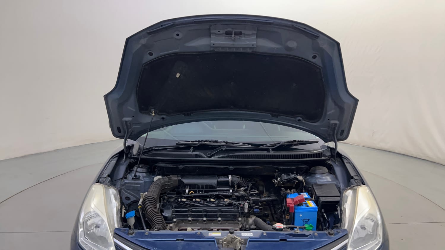 Used 2017 Maruti Suzuki Baleno Zeta 1.2 Petrol Manual engine ENGINE & BONNET OPEN FRONT VIEW