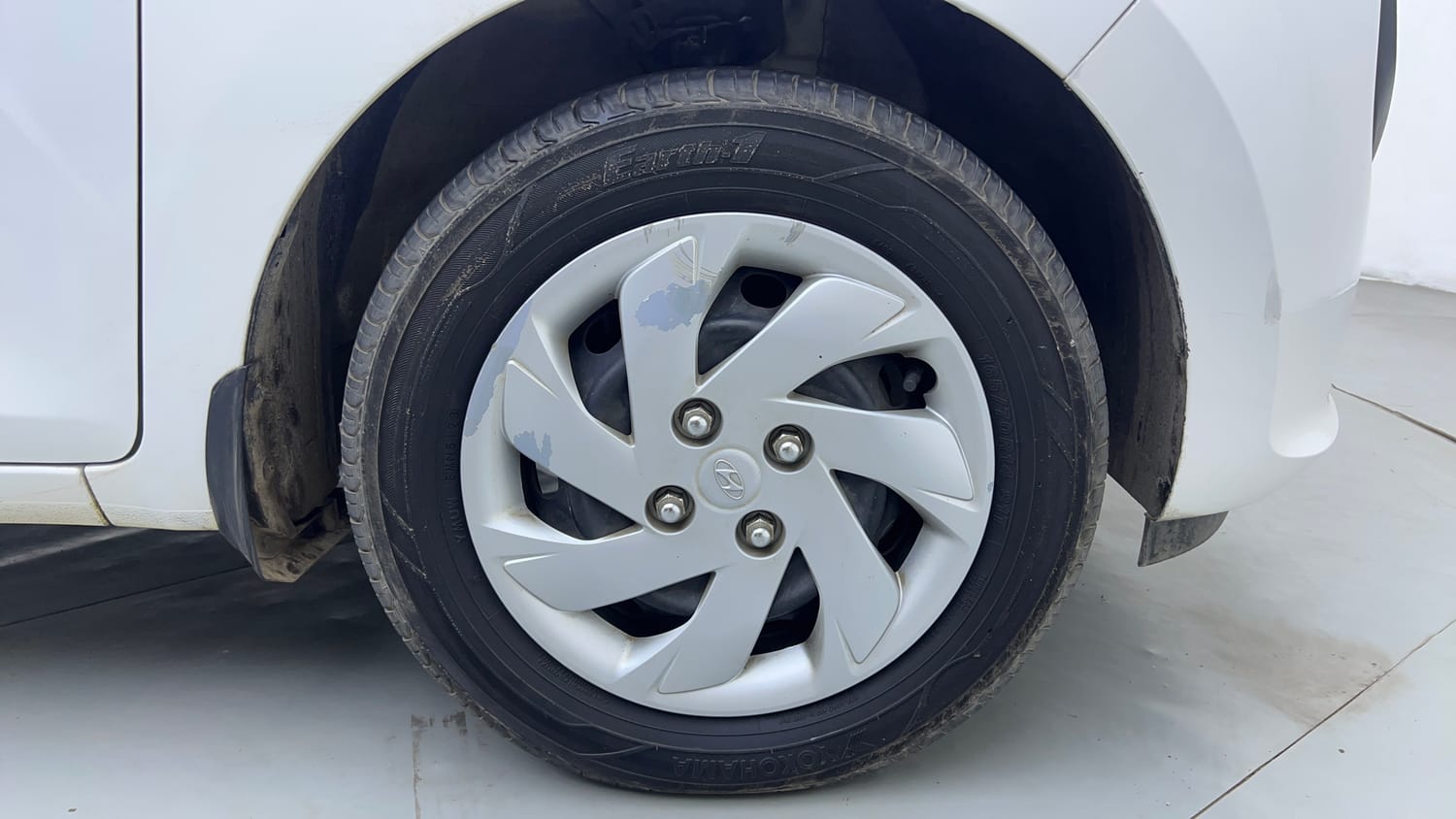 Used 2021 Hyundai Santro Asta AMT Petrol Automatic tyres RIGHT FRONT TYRE RIM VIEW