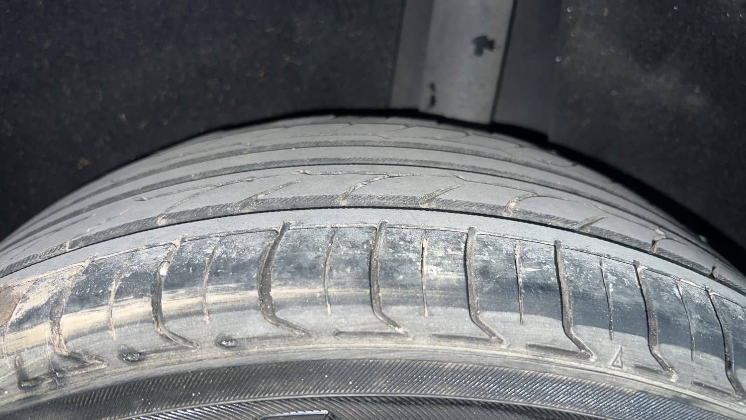 Used 2020 Maruti Suzuki Baleno Alpha Automatic Petrol Automatic tyres LEFT REAR TYRE TREAD VIEW