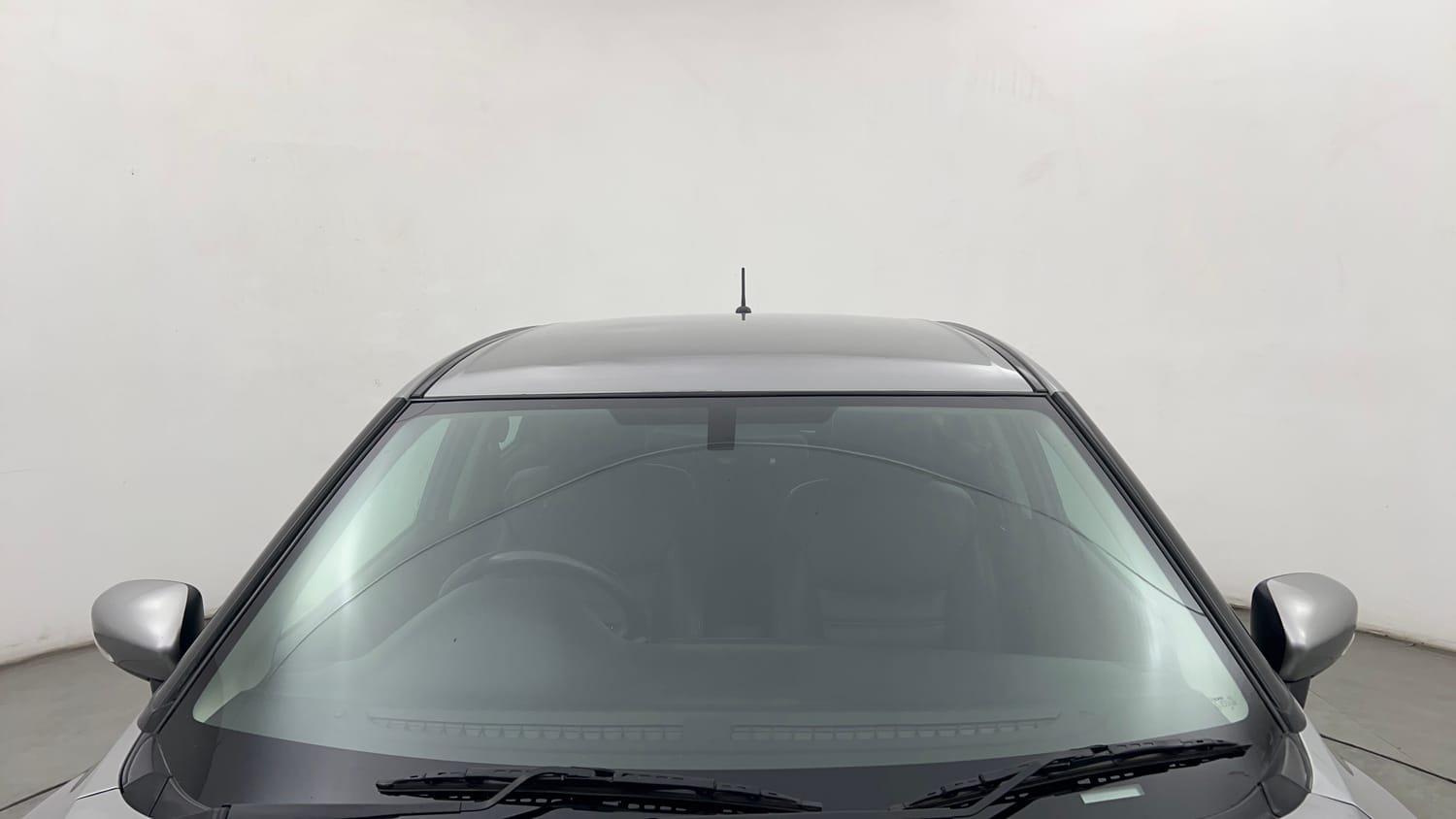 Used 2020 Maruti Suzuki Baleno Alpha Automatic Petrol Automatic exterior FRONT WINDSHIELD VIEW