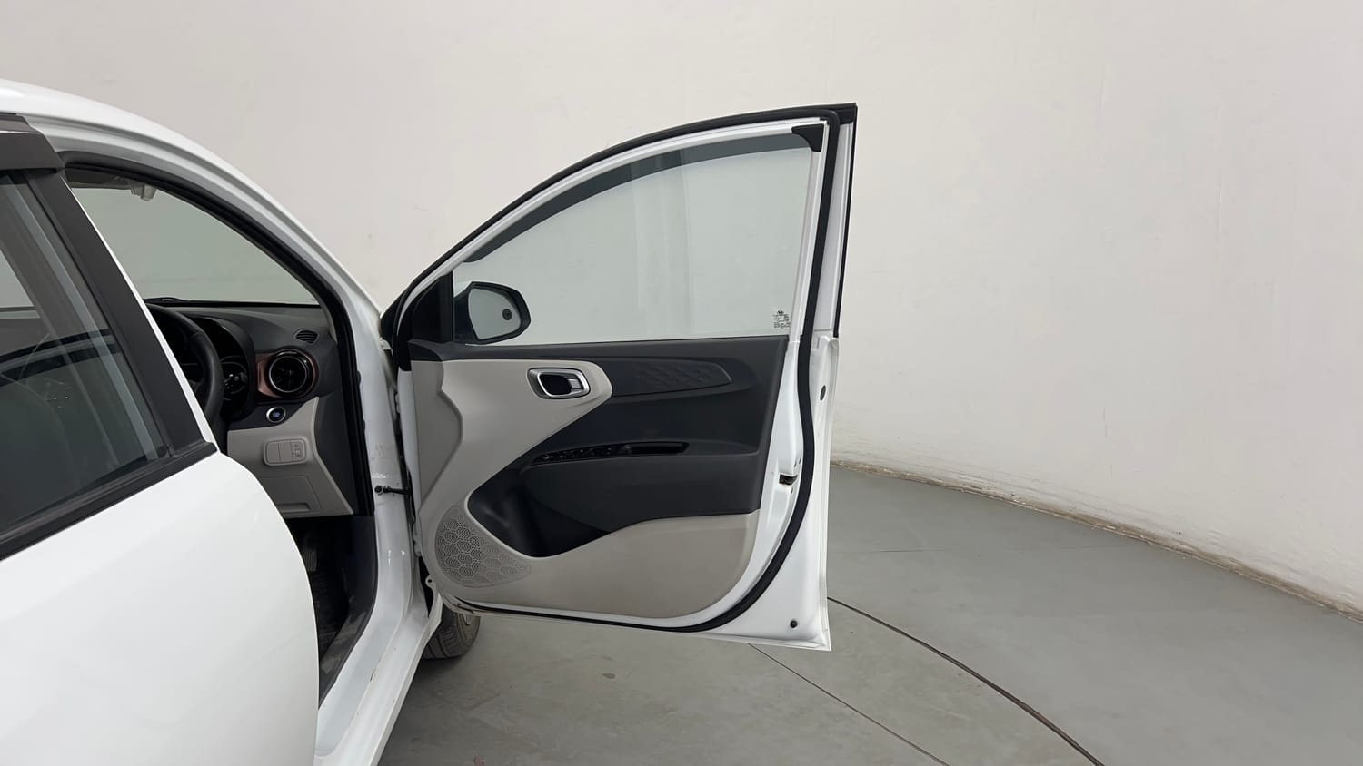 Used 2022 Hyundai Aura SX 1.2 Petrol Petrol Manual interior RIGHT FRONT DOOR OPEN VIEW