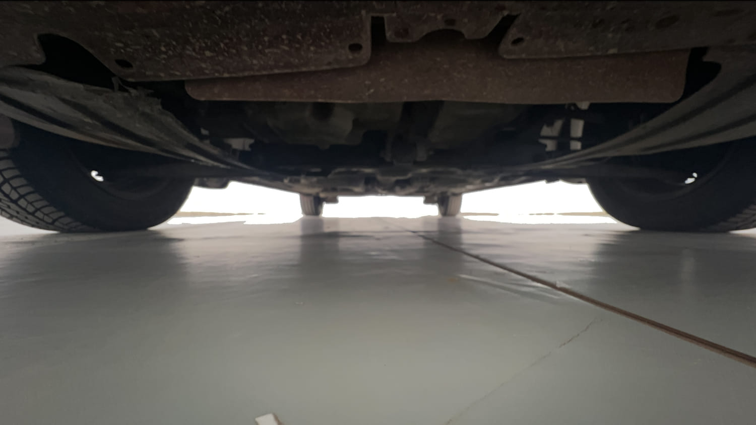 Used 2017 Honda Amaze 1.2 S i-VTEC Petrol Manual extra FRONT LEFT UNDERBODY VIEW