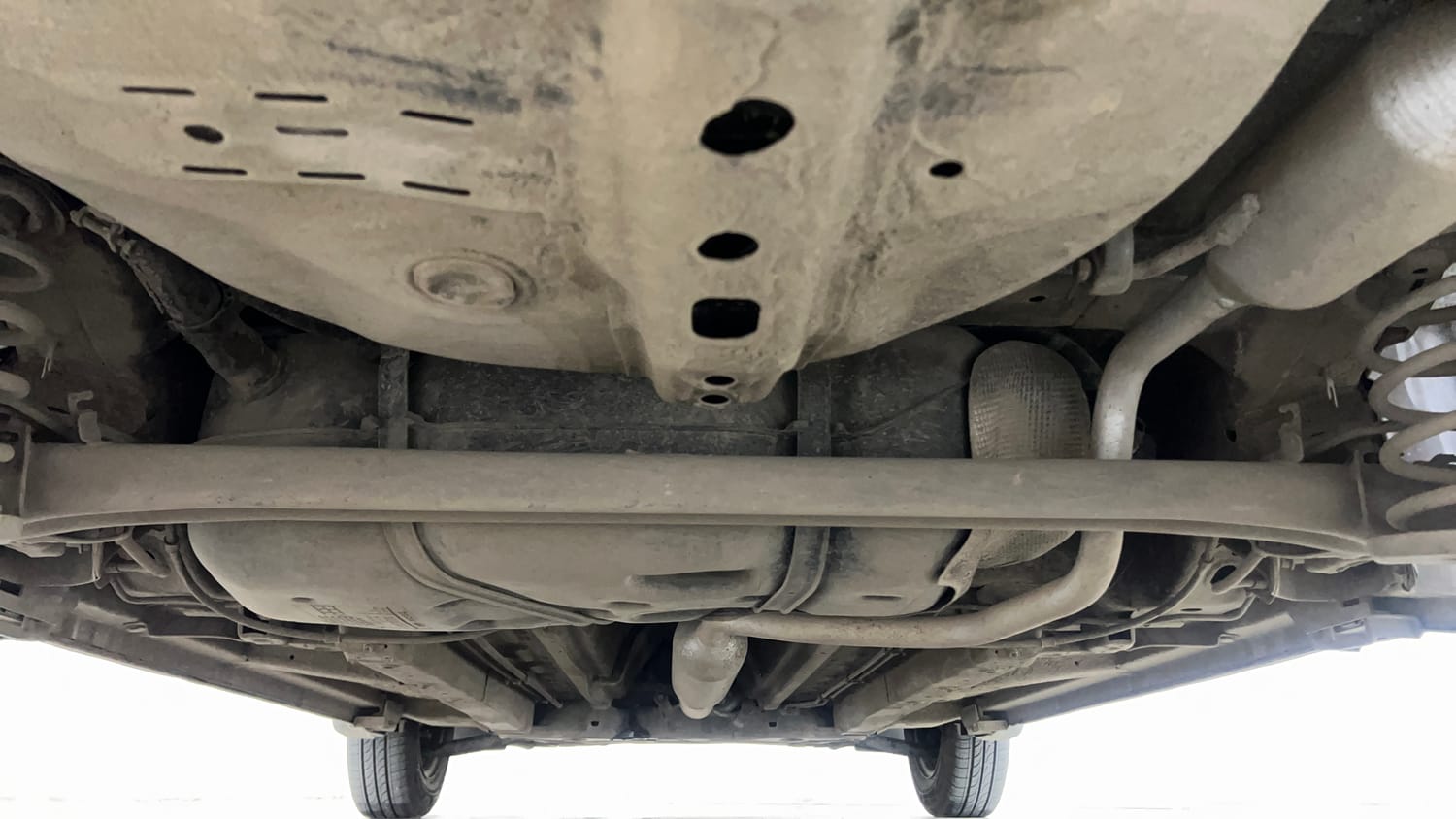 Used 2014 Maruti Suzuki Swift VXi Petrol Manual extra REAR UNDERBODY VIEW (TAKEN FROM REAR)