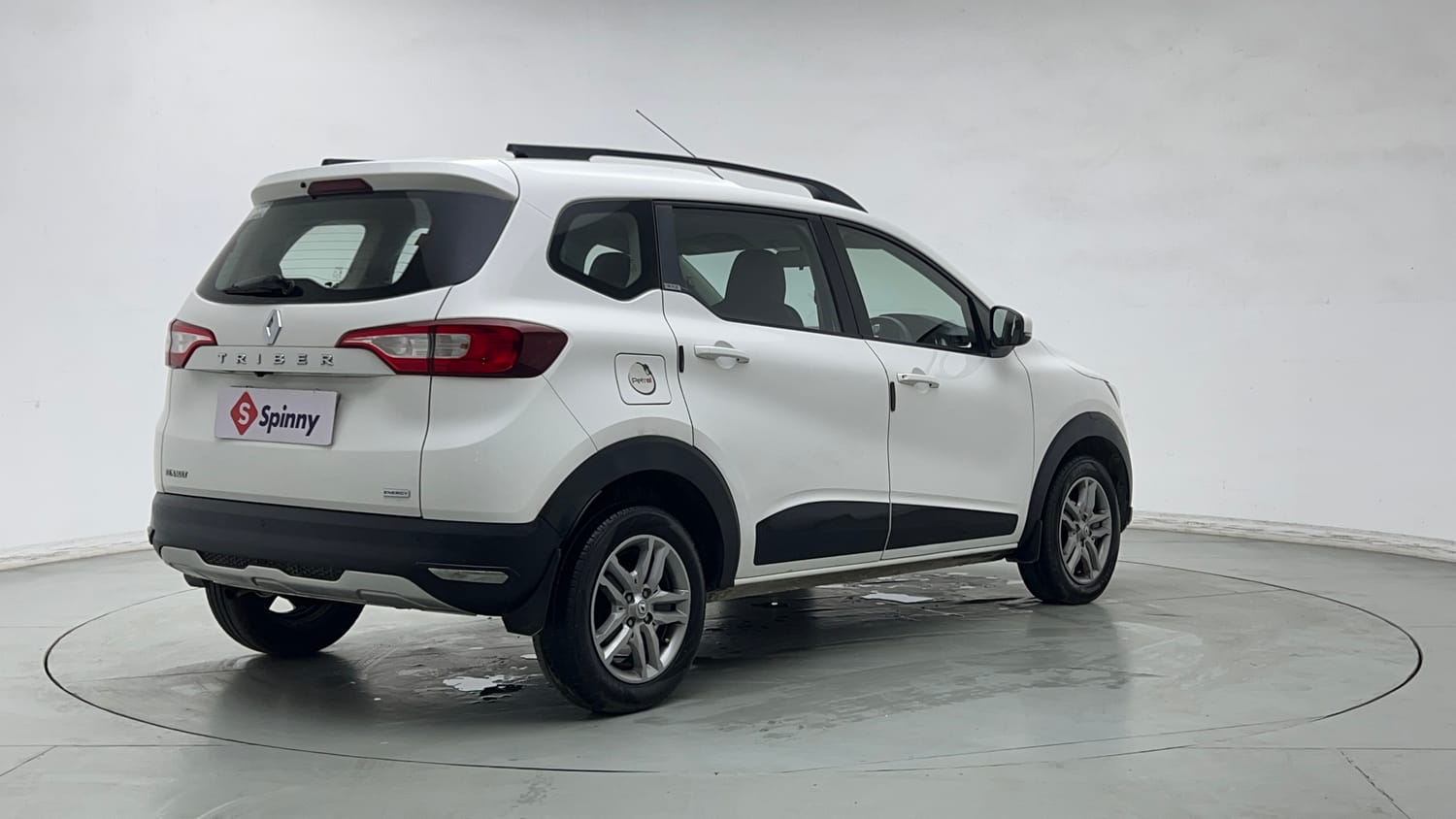 Used 2021 Renault Triber RXZ Petrol Manual exterior RIGHT REAR CORNER VIEW
