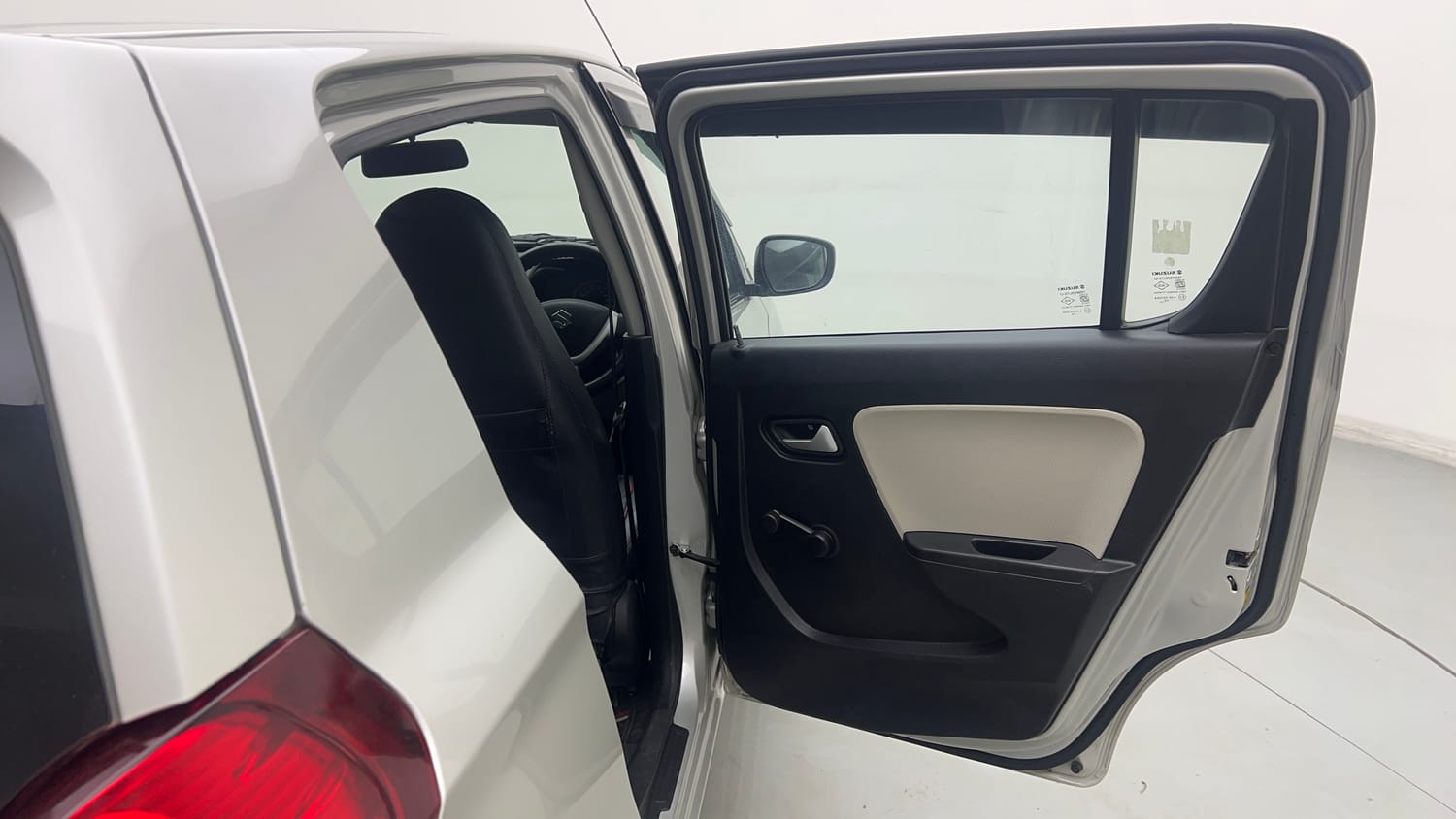 Used 2020 Maruti Suzuki Alto 800 VXi Petrol Manual interior RIGHT REAR DOOR OPEN VIEW
