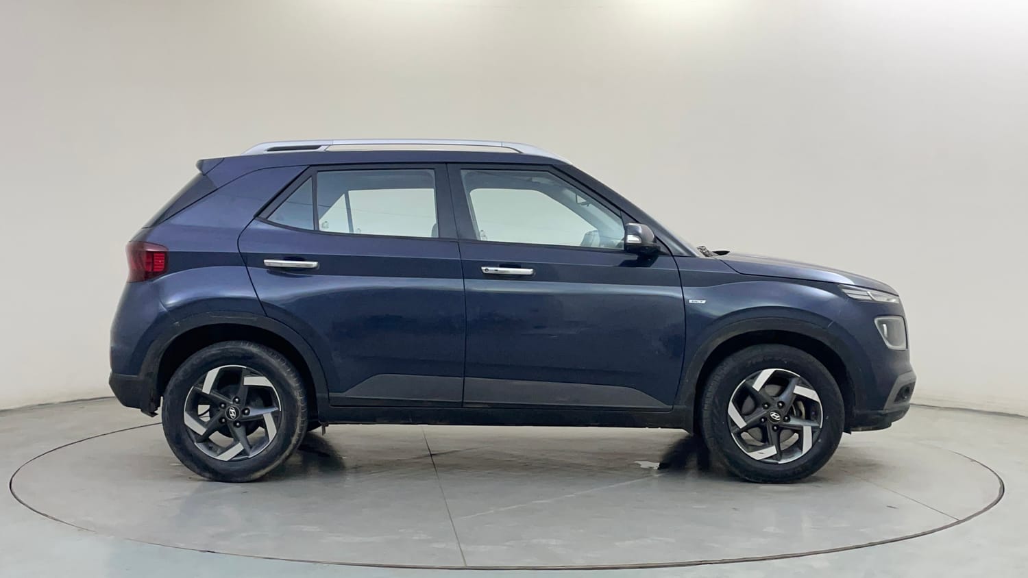 Used 2019 Hyundai Venue SX Plus 1.0 Turbo DCT Petrol Automatic exterior RIGHT SIDE VIEW