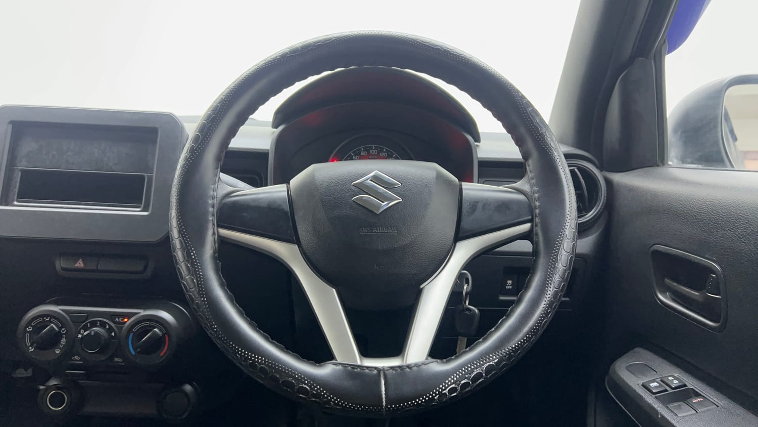 Used 2024 Maruti Suzuki Ignis Sigma 1.2 MT Petrol Manual interior STEERING VIEW