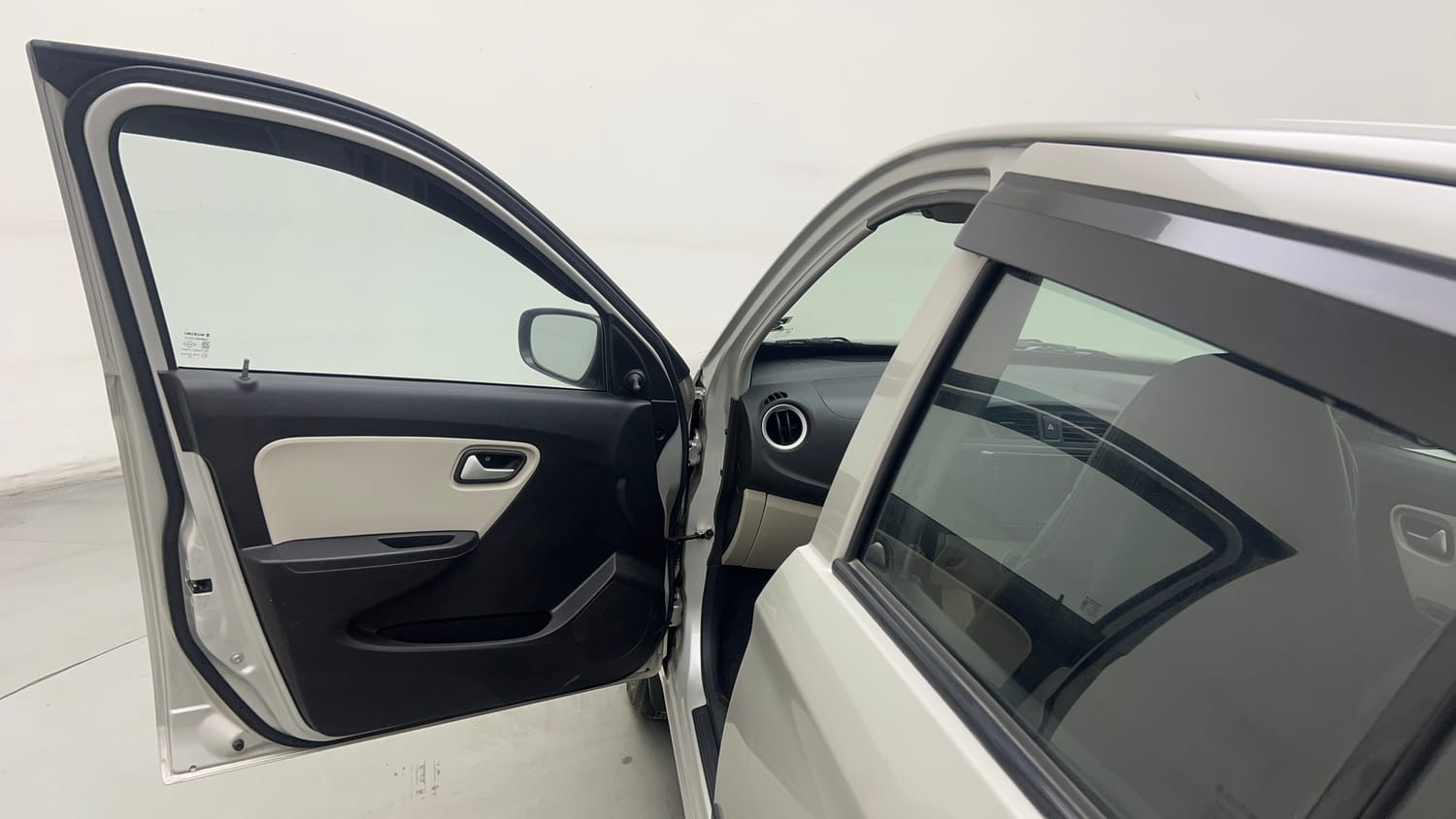 Used 2020 Maruti Suzuki Alto 800 VXi Petrol Manual interior LEFT FRONT DOOR OPEN VIEW