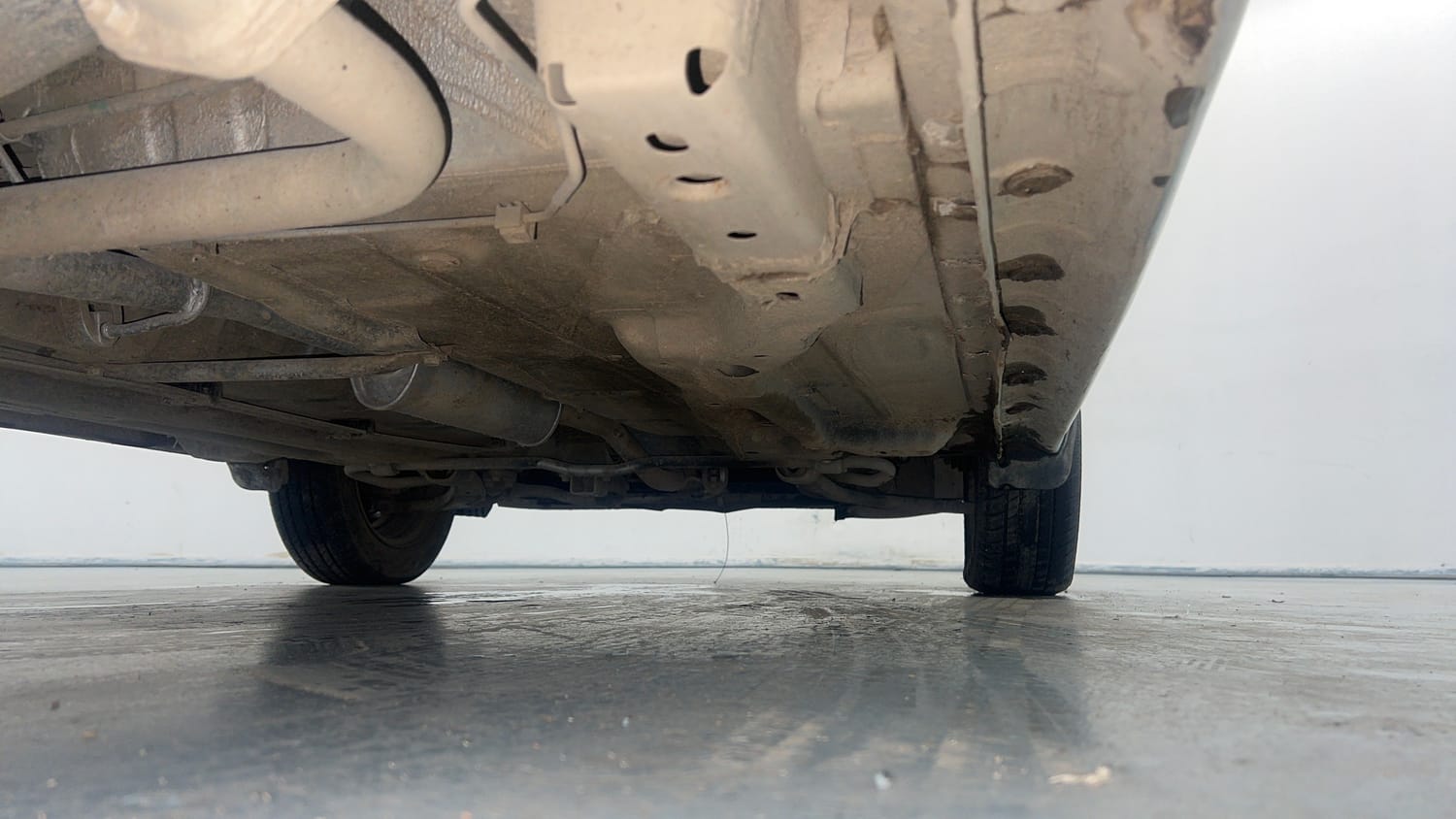 Used 2022 Tata Tiago XZ Petrol Manual extra REAR RIGHT UNDERBODY VIEW