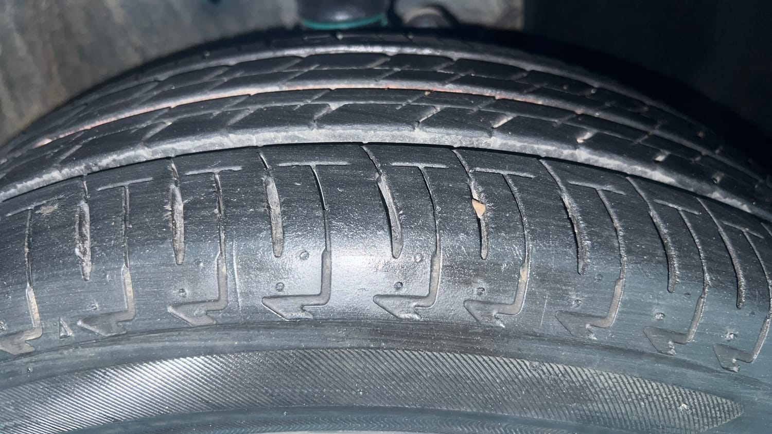 Used 2024 Maruti Suzuki Ignis Sigma 1.2 MT Petrol Manual tyres RIGHT FRONT TYRE TREAD VIEW