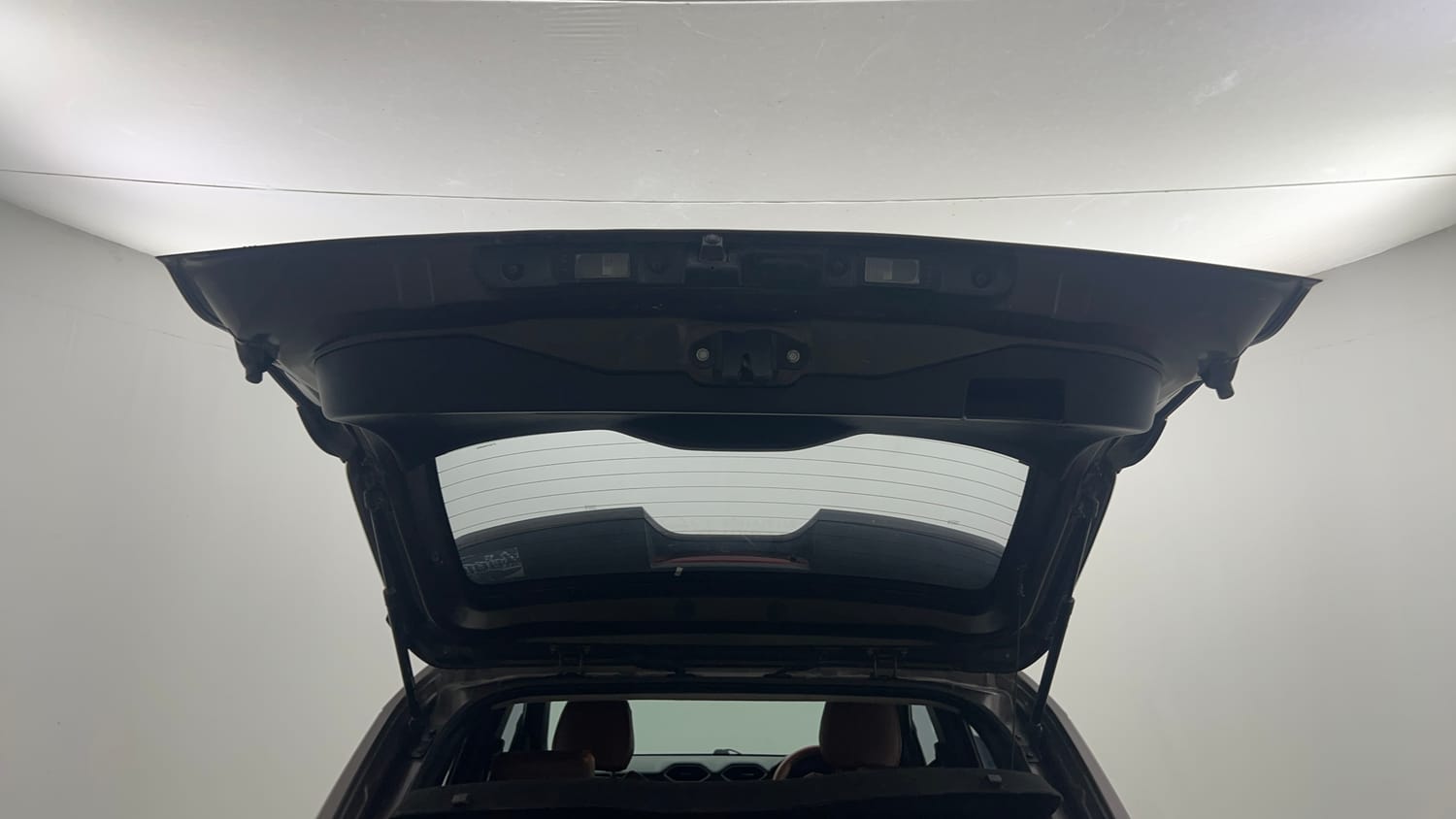 Used 2021 Nissan Magnite XV Turbo Petrol Manual interior DICKY DOOR OPEN VIEW