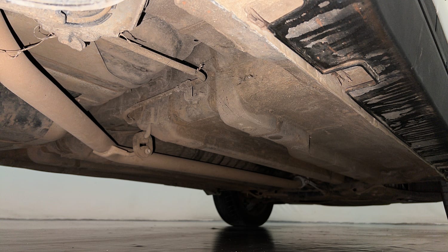 Used 2019 Hyundai Creta SX 1.6 AT CRDi Diesel Automatic extra REAR RIGHT UNDERBODY VIEW