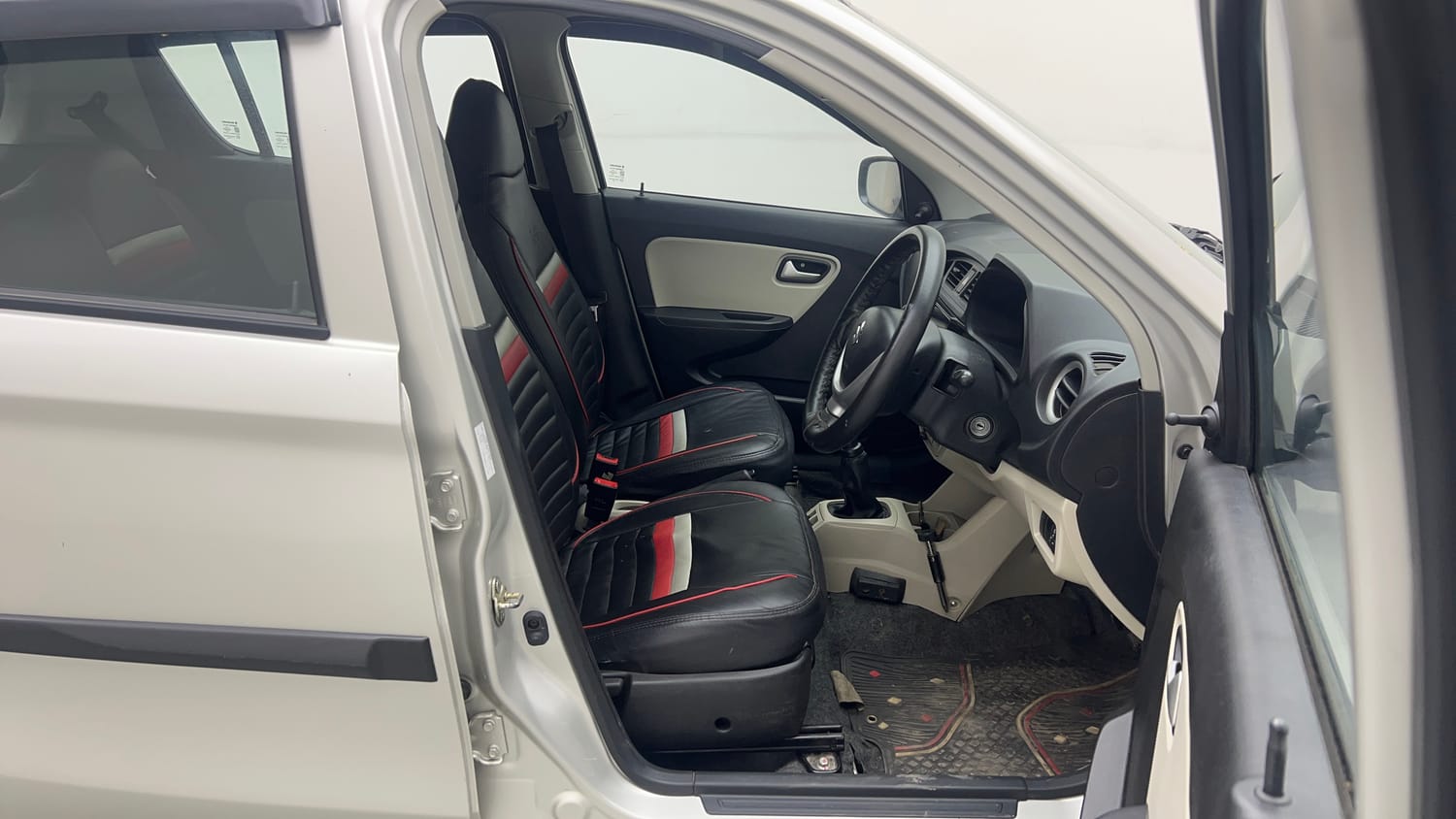 Used 2020 Maruti Suzuki Alto 800 VXi Petrol Manual interior RIGHT SIDE FRONT DOOR CABIN VIEW