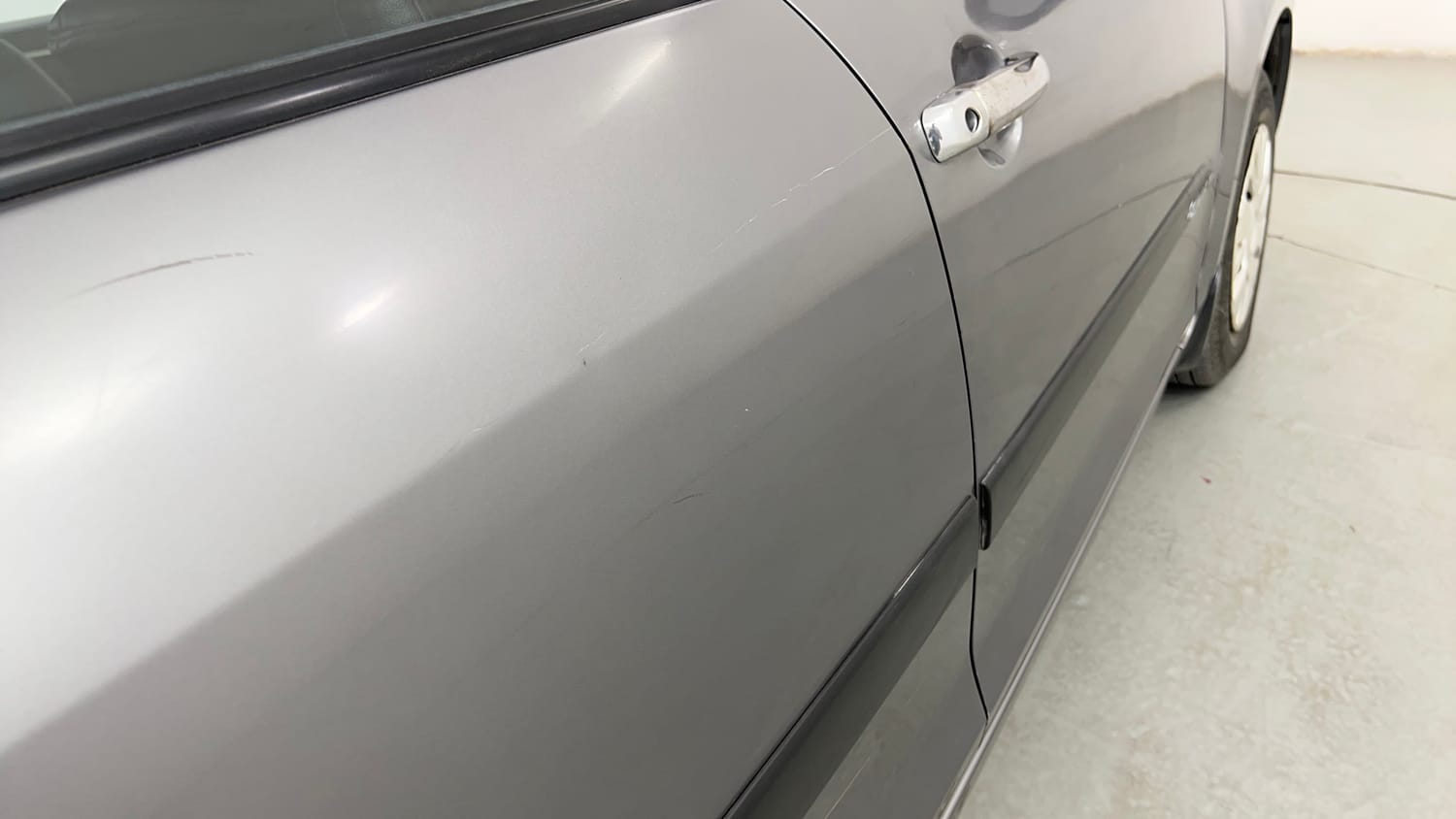 Used 2014 Maruti Suzuki Swift VXi Petrol Manual dents MINOR DENT