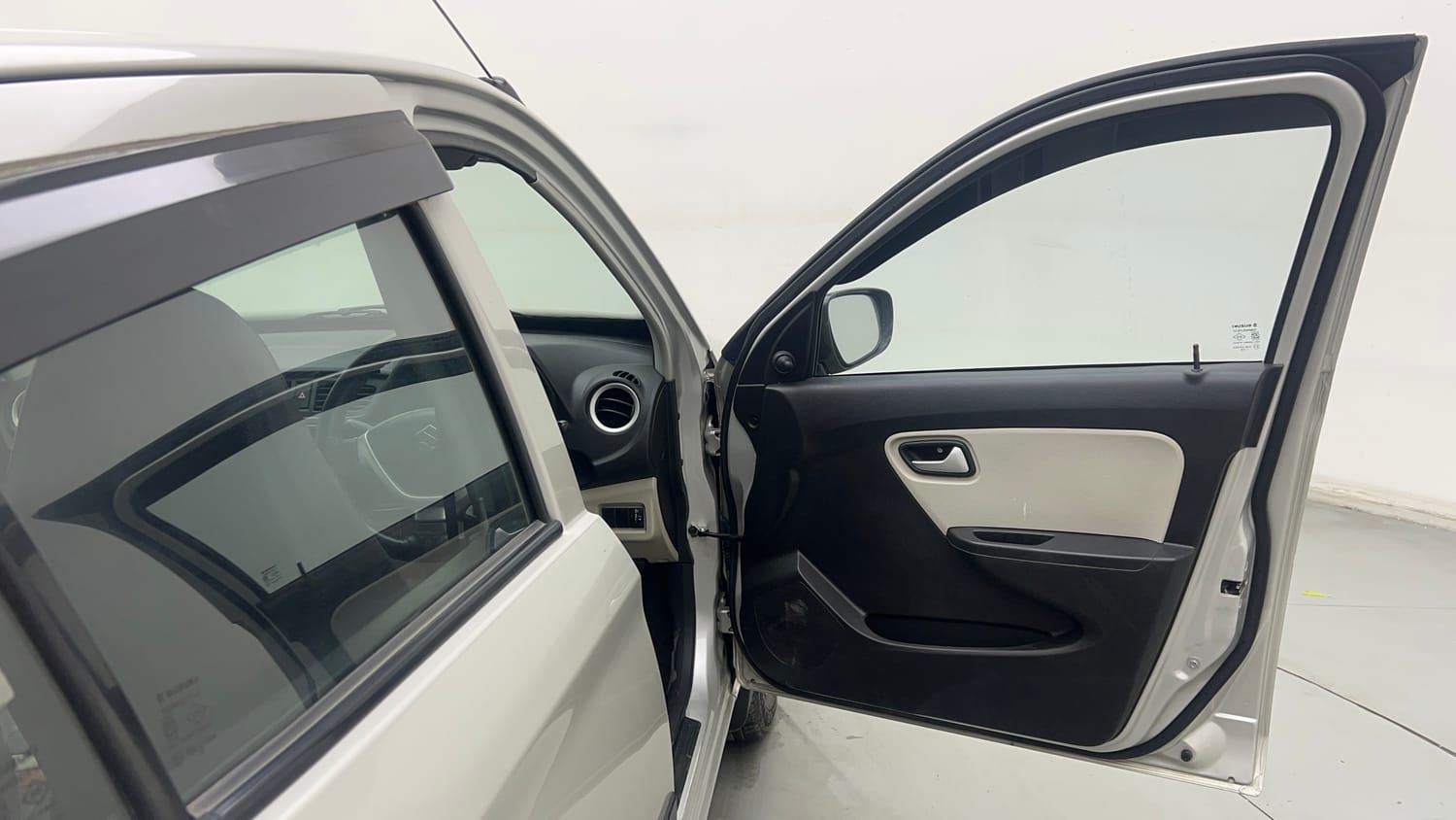 Used 2020 Maruti Suzuki Alto 800 VXi Petrol Manual interior RIGHT FRONT DOOR OPEN VIEW