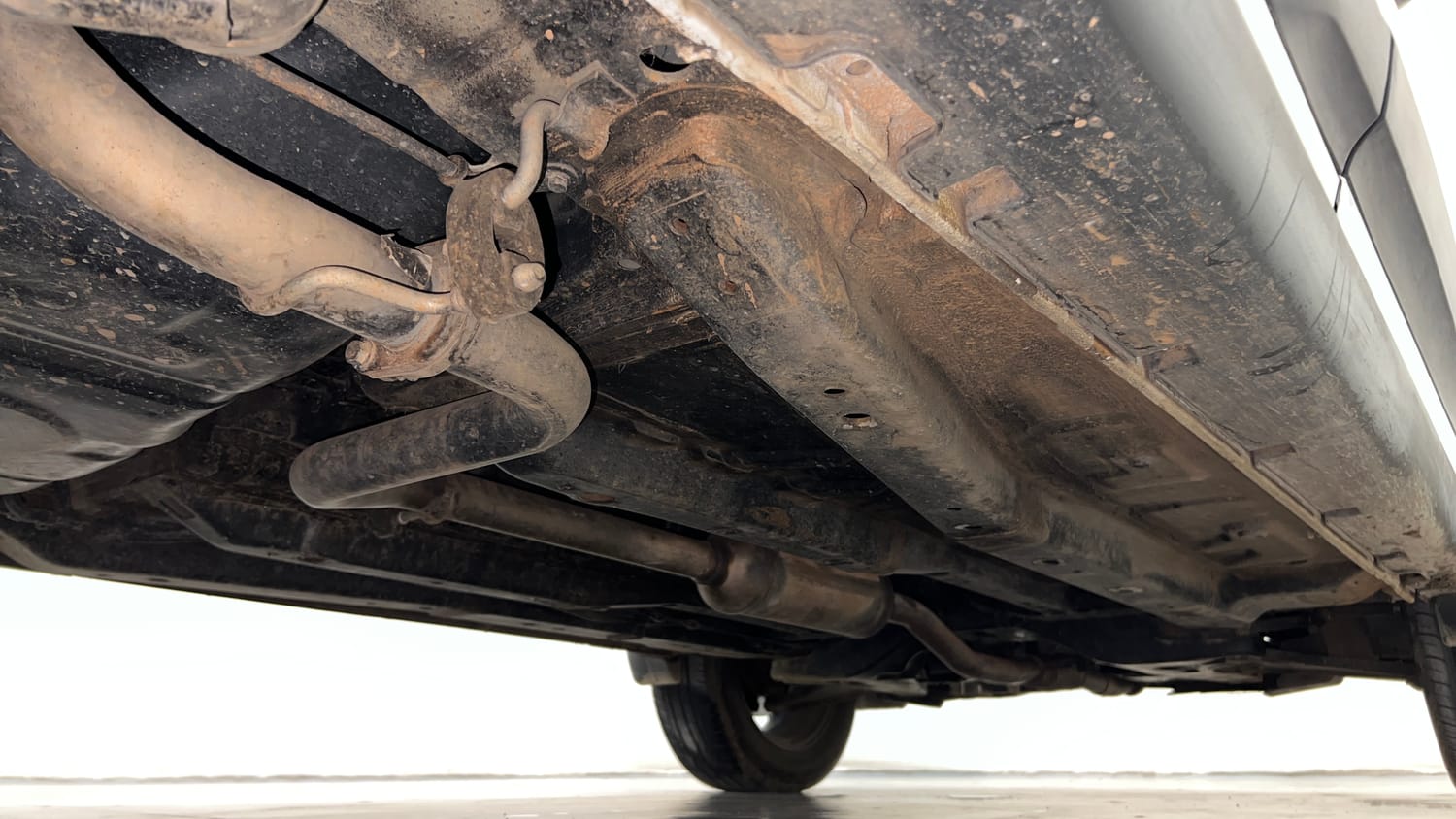 Used 2023 Tata Nexon XZA Plus Petrol Automatic extra REAR RIGHT UNDERBODY VIEW