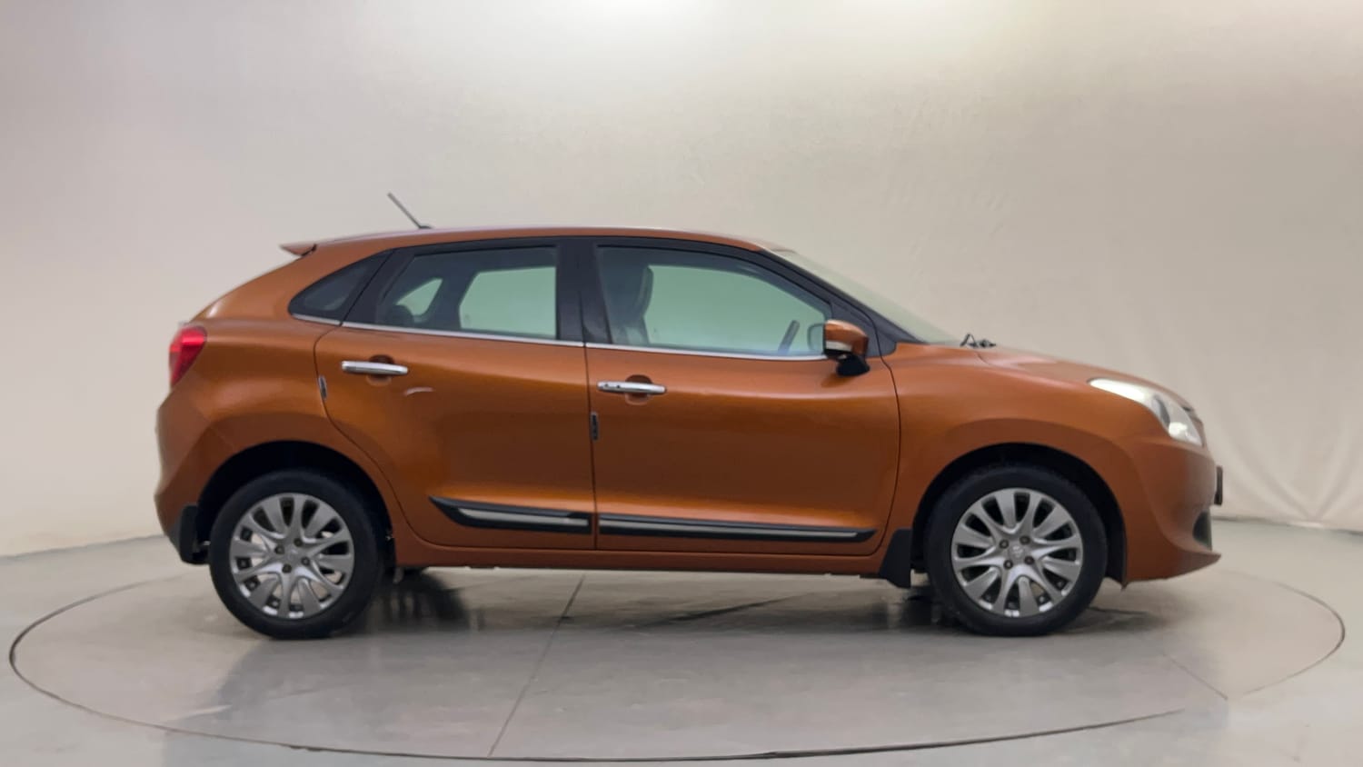 Used 2017 Maruti Suzuki Baleno Zeta 1.2 AT Petrol Automatic exterior RIGHT SIDE VIEW