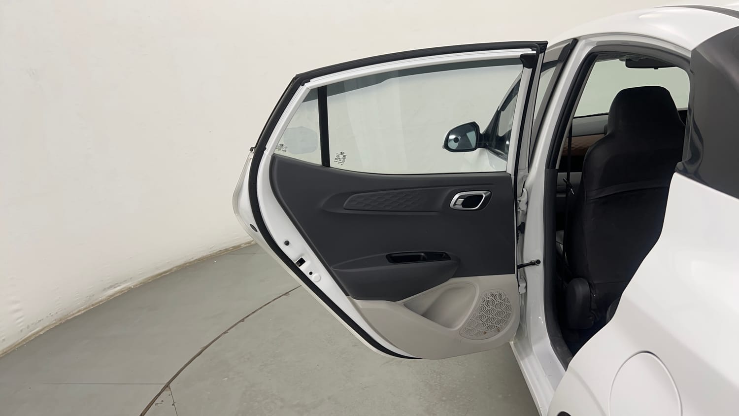 Used 2022 Hyundai Aura SX 1.2 Petrol Petrol Manual interior LEFT REAR DOOR OPEN VIEW
