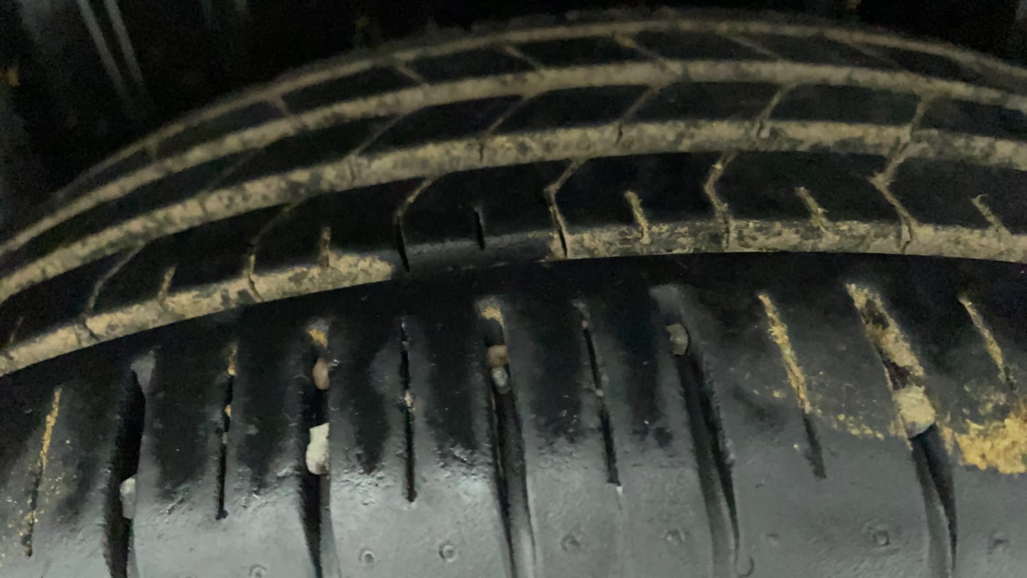 Used 2024 Maruti Suzuki Baleno Zeta AGS Petrol Automatic tyres LEFT REAR TYRE TREAD VIEW