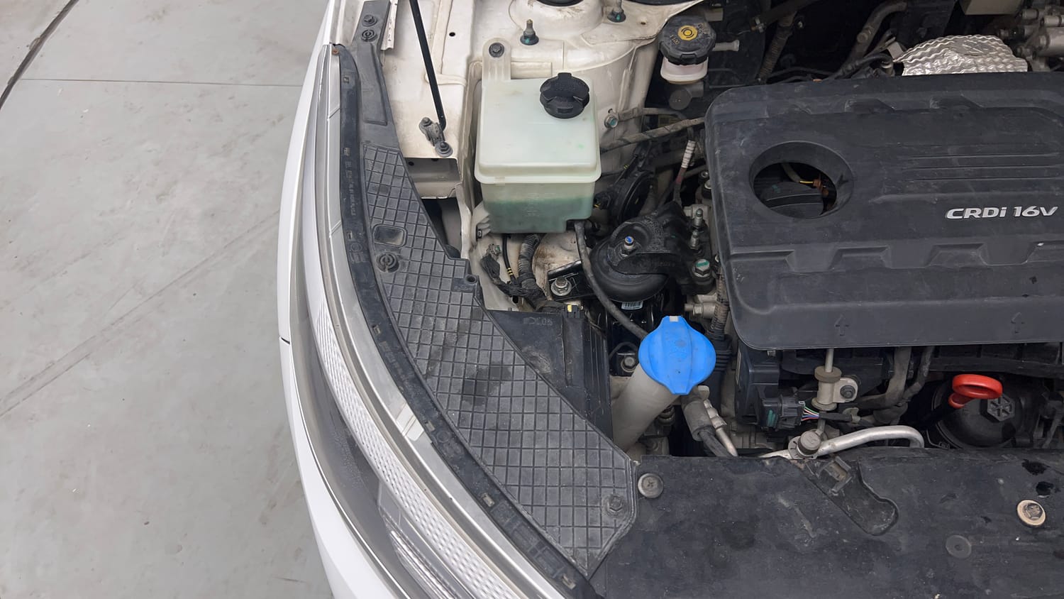 Used 2019 Kia Seltos HTK Plus AT 1.5 Diesel Diesel Automatic engine ENGINE RIGHT SIDE VIEW