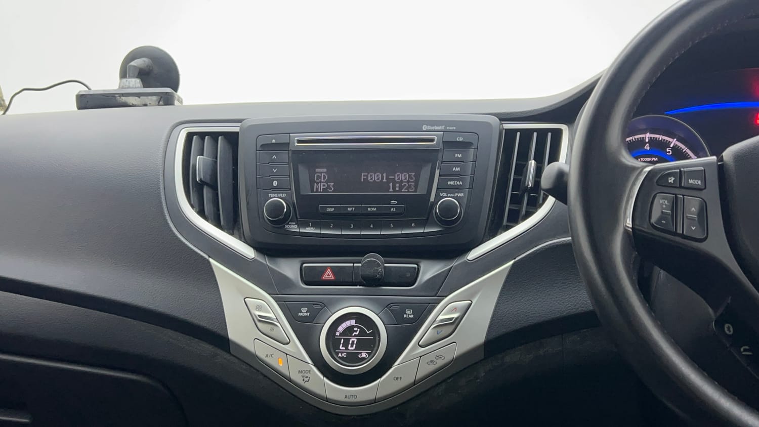 Used 2017 Maruti Suzuki Baleno Delta 1.2 Petrol Manual interior MUSIC SYSTEM & AC CONTROL VIEW