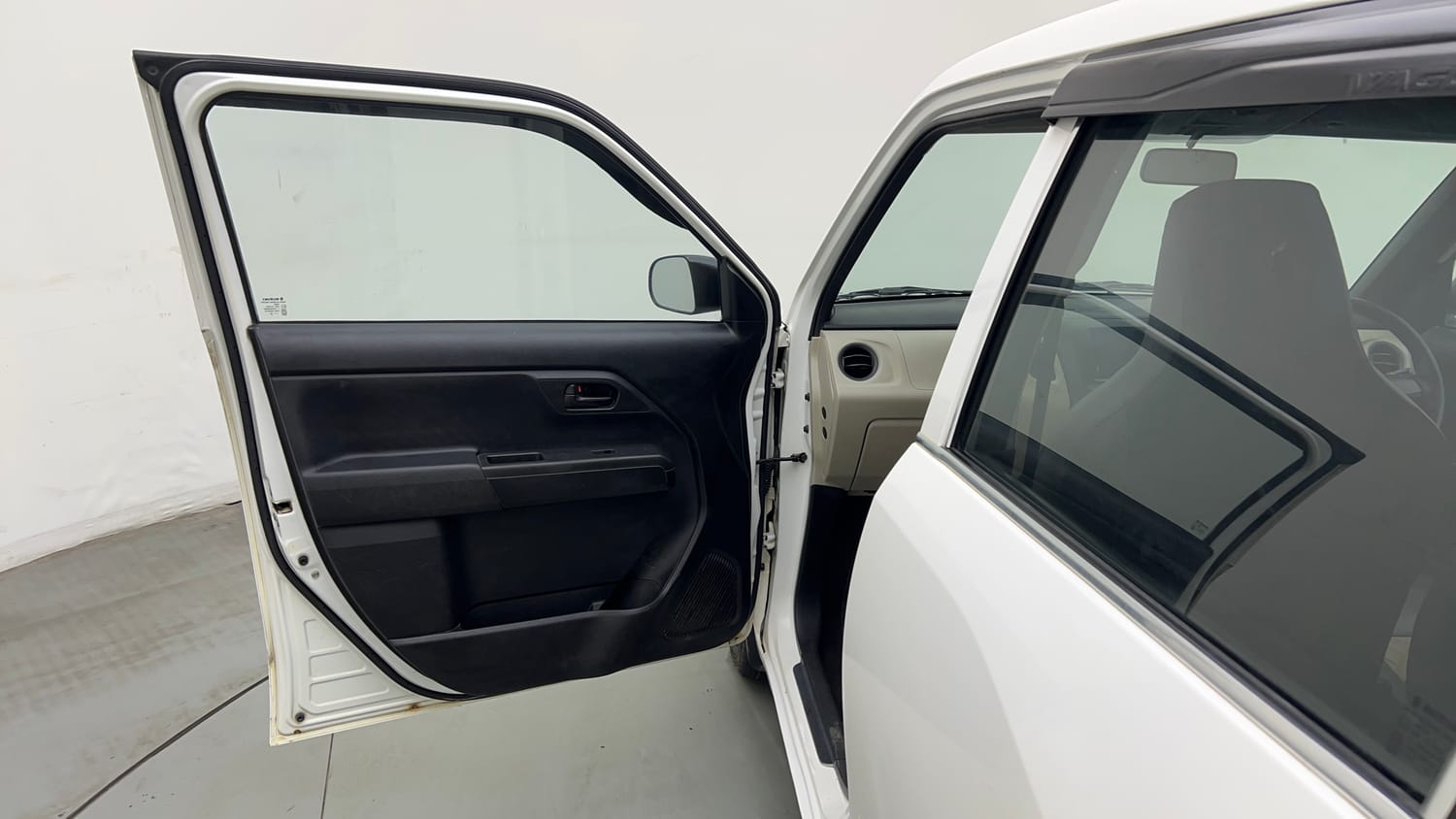 Used 2019 Maruti Suzuki Wagon R 1.0 LXi 1.0 Petrol Manual interior LEFT FRONT DOOR OPEN VIEW
