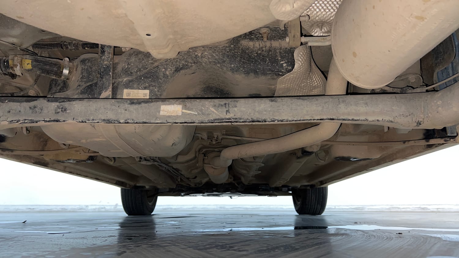 Used 2022 Mahindra XUV 300 W6 1.5 Diesel Diesel Manual extra REAR UNDERBODY VIEW (TAKEN FROM REAR)