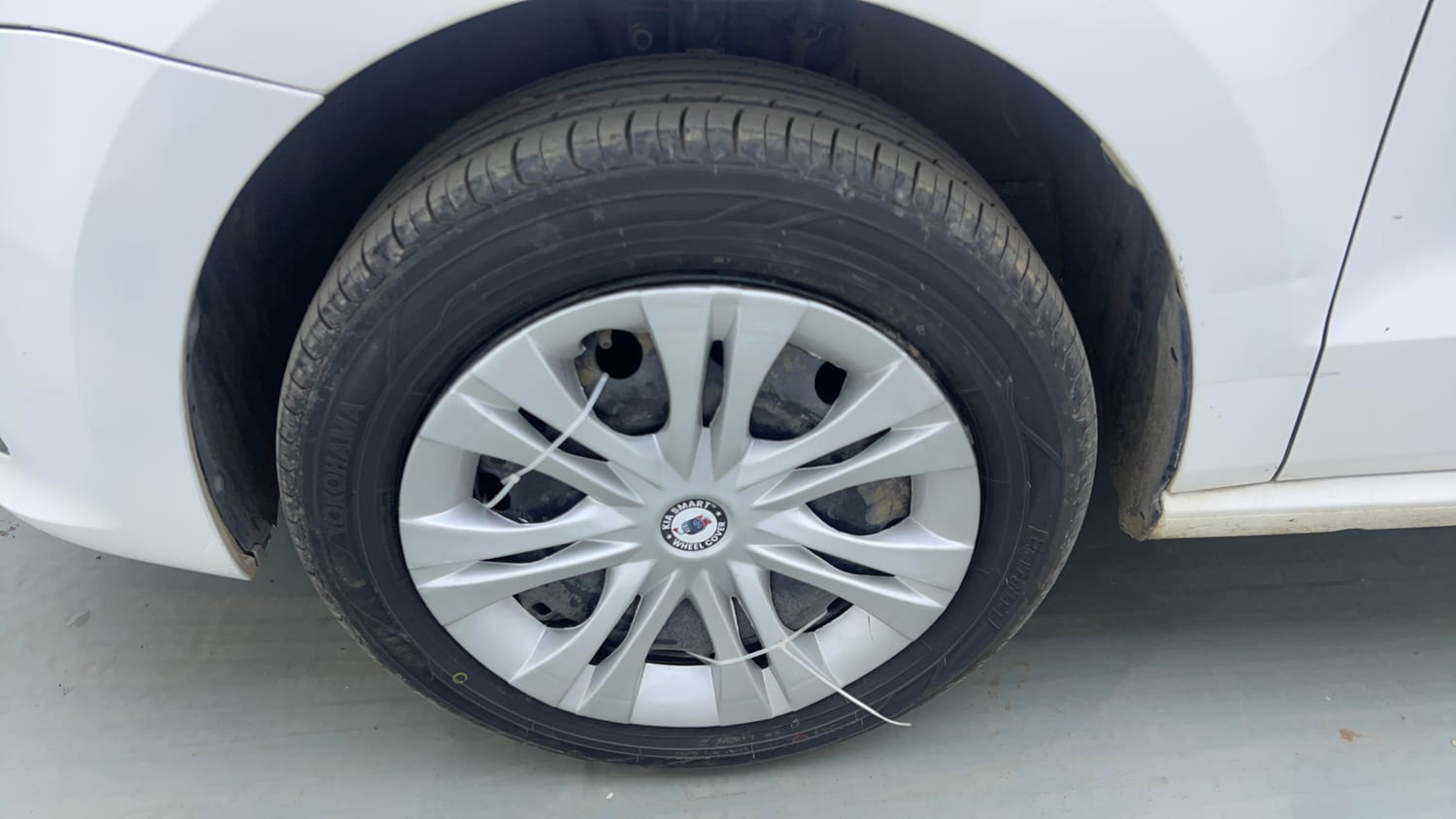 Used 2017 Volkswagen Polo Comfortline 1.2L (P) Petrol Manual tyres LEFT FRONT TYRE RIM VIEW