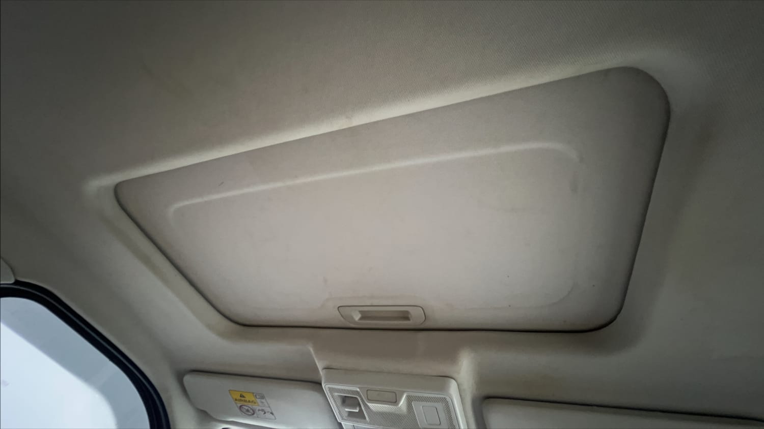 Used 2023 Tata Punch Creative Dual Tone AMT Sunroof Petrol Automatic top_features Sunroof
