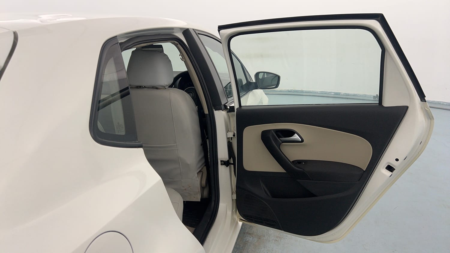 Used 2014 Volkswagen Polo Highline1.2L (P) Petrol Manual interior RIGHT REAR DOOR OPEN VIEW