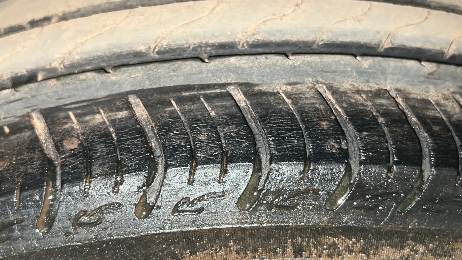 Used 2021 Honda Amaze VX MT 1.2 Petrol Petrol Manual tyres RIGHT REAR TYRE TREAD VIEW