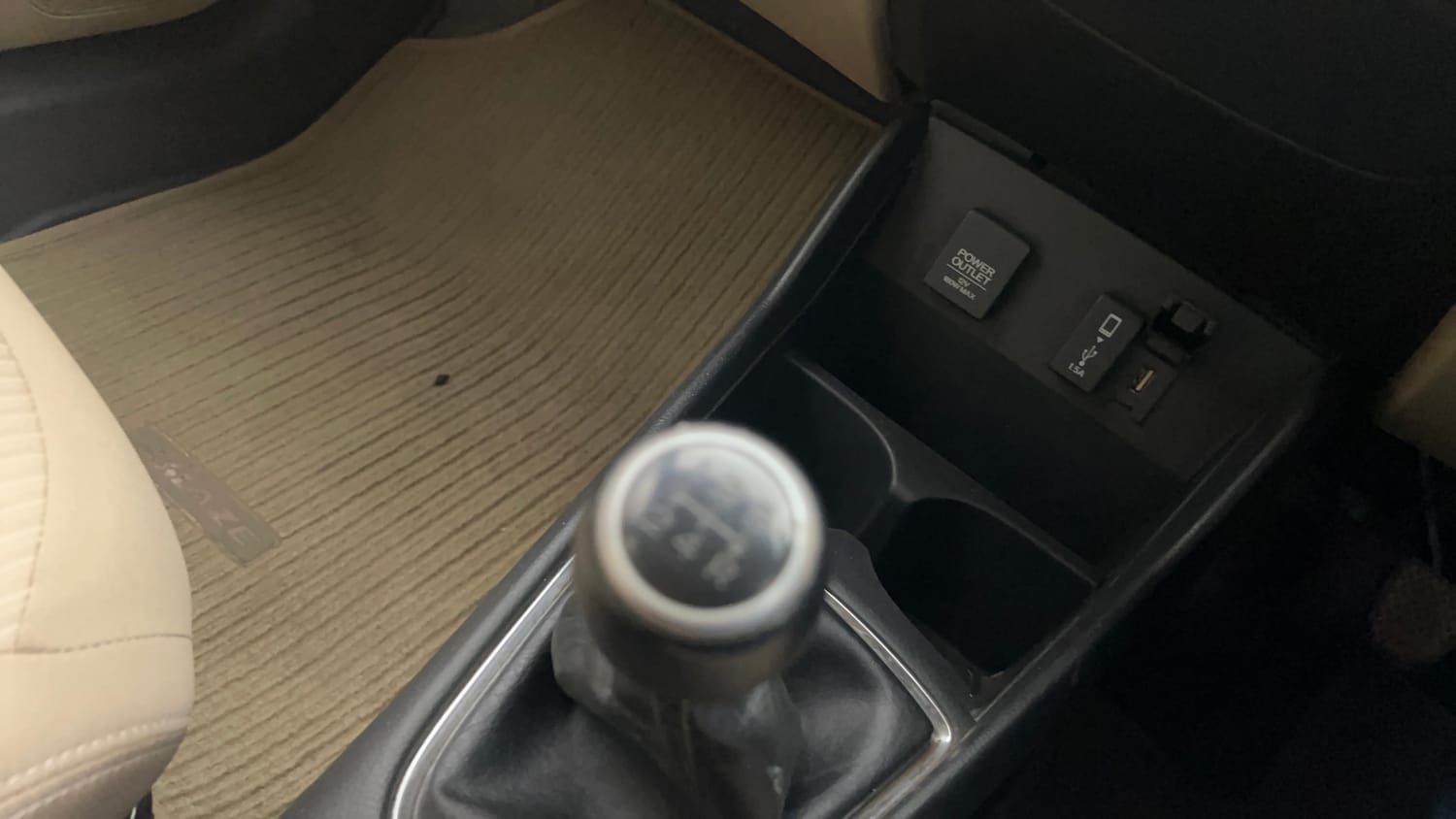 Used 2021 Honda Amaze VX MT 1.2 Petrol Petrol Manual interior GEAR  KNOB VIEW