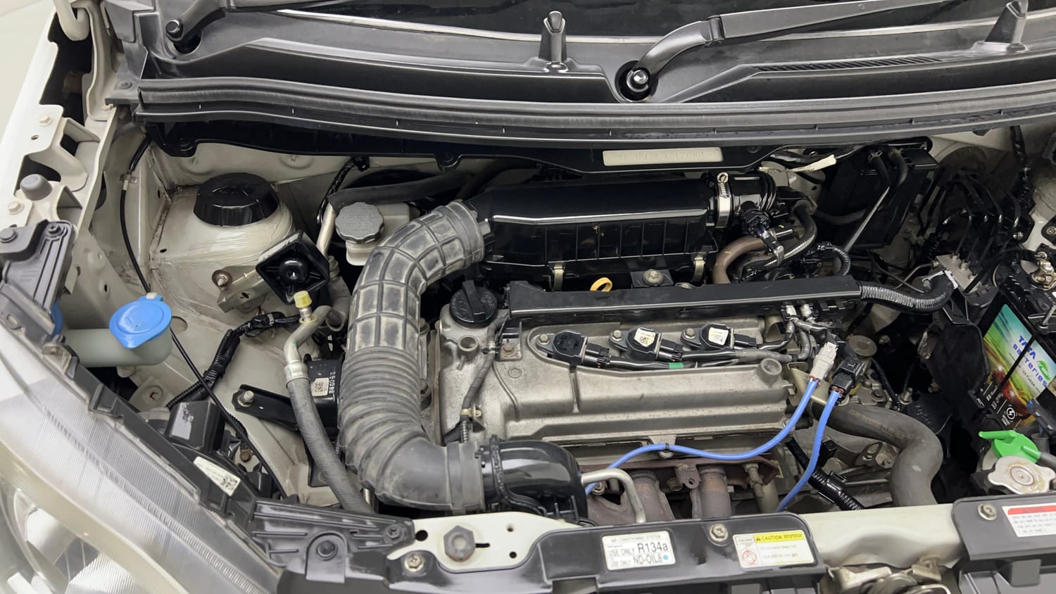 Used 2019 Maruti Suzuki Wagon R 1.0 LXi 1.0 Petrol Manual engine ENGINE RIGHT SIDE VIEW