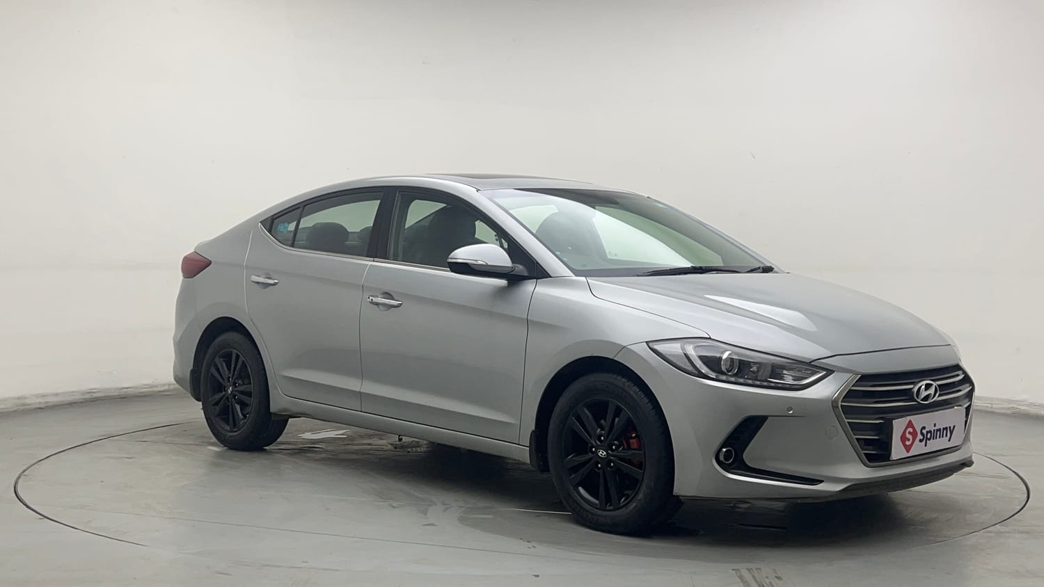 Used 2019 Hyundai Elantra 2.0 SX (O) AT Petrol Automatic exterior RIGHT FRONT CORNER VIEW