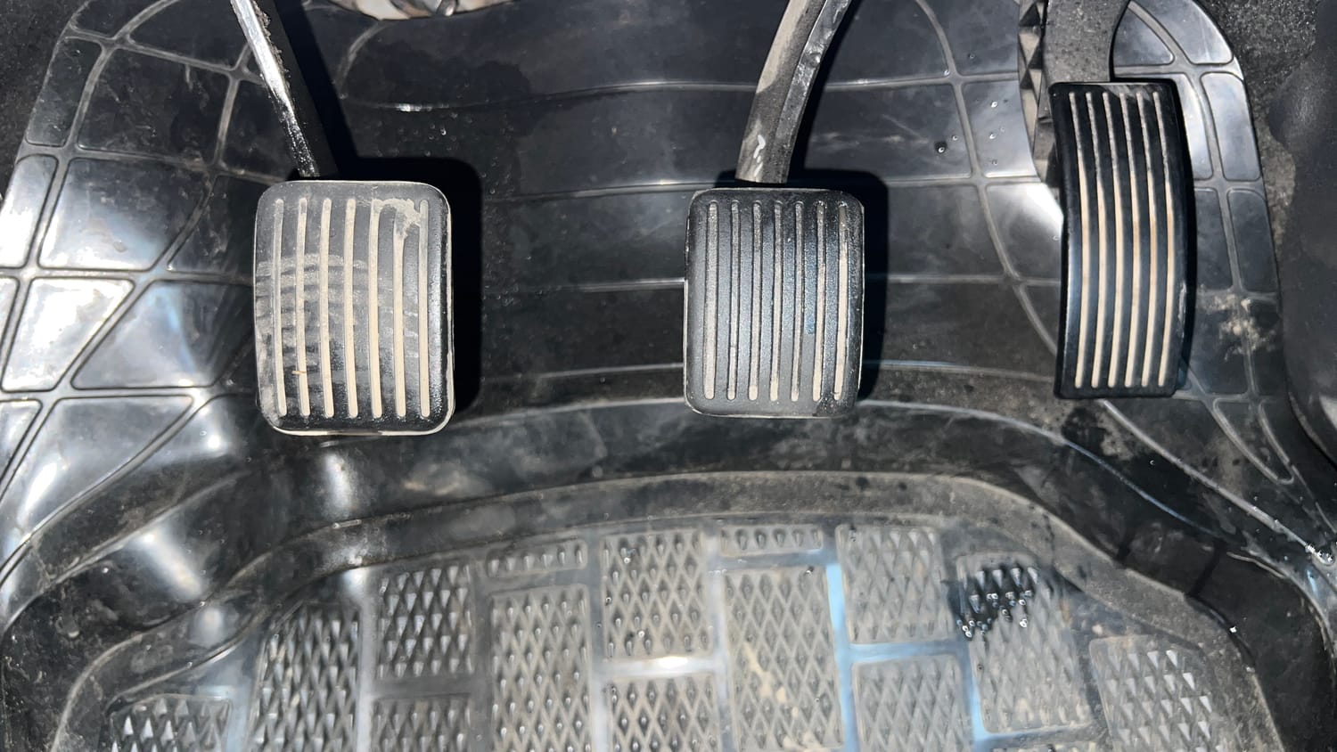 Used 2022 Hyundai Grand i10 Nios Sportz 1.2 Kappa VTVT CNG Cng Manual interior PEDALS VIEW