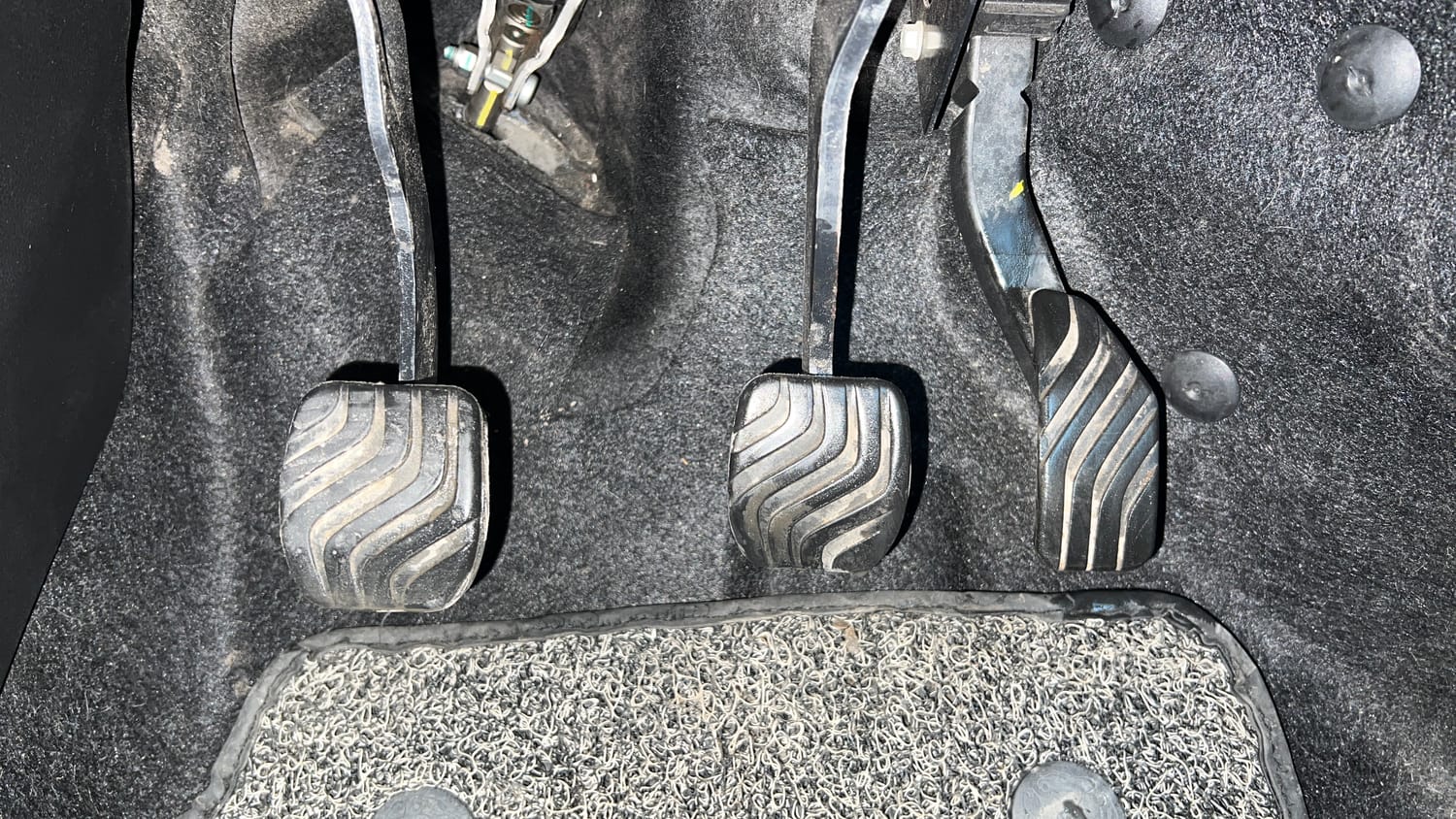 Used 2021 Renault Triber RXZ Petrol Manual interior PEDALS VIEW