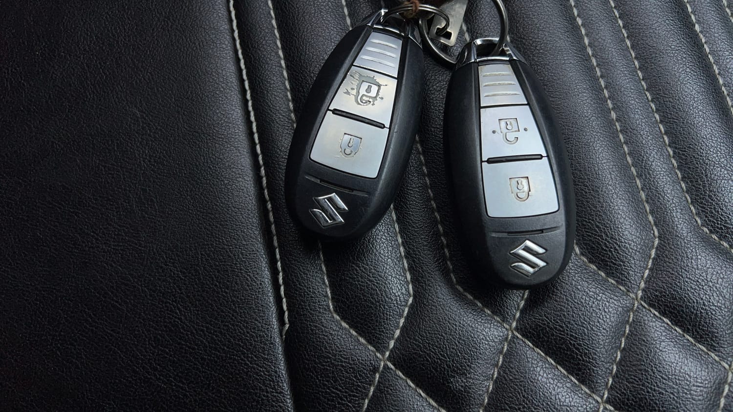 Used 2021 maruti-suzuki Vitara Brezza VXi Petrol Manual extra CAR KEY VIEW