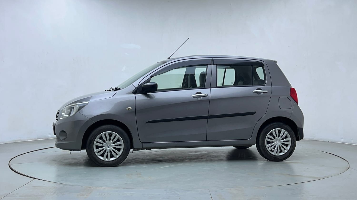 Used 2016 Maruti Suzuki Celerio VXi Petrol Manual exterior LEFT SIDE VIEW