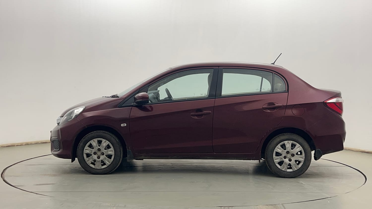 Used 2017 Honda Amaze 1.2 S i-VTEC Petrol Manual exterior LEFT SIDE VIEW